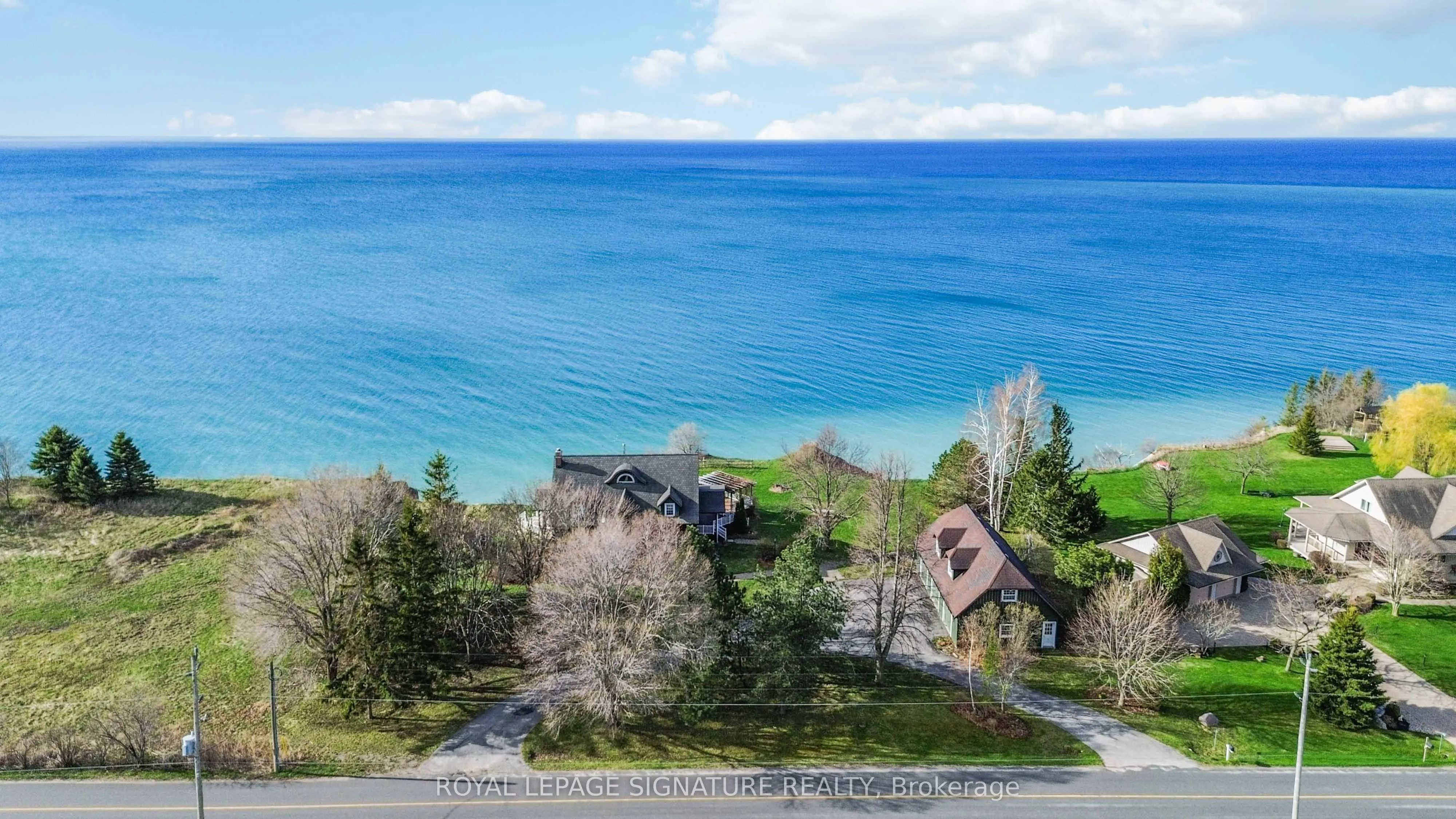 3741 Lakeshore Road E