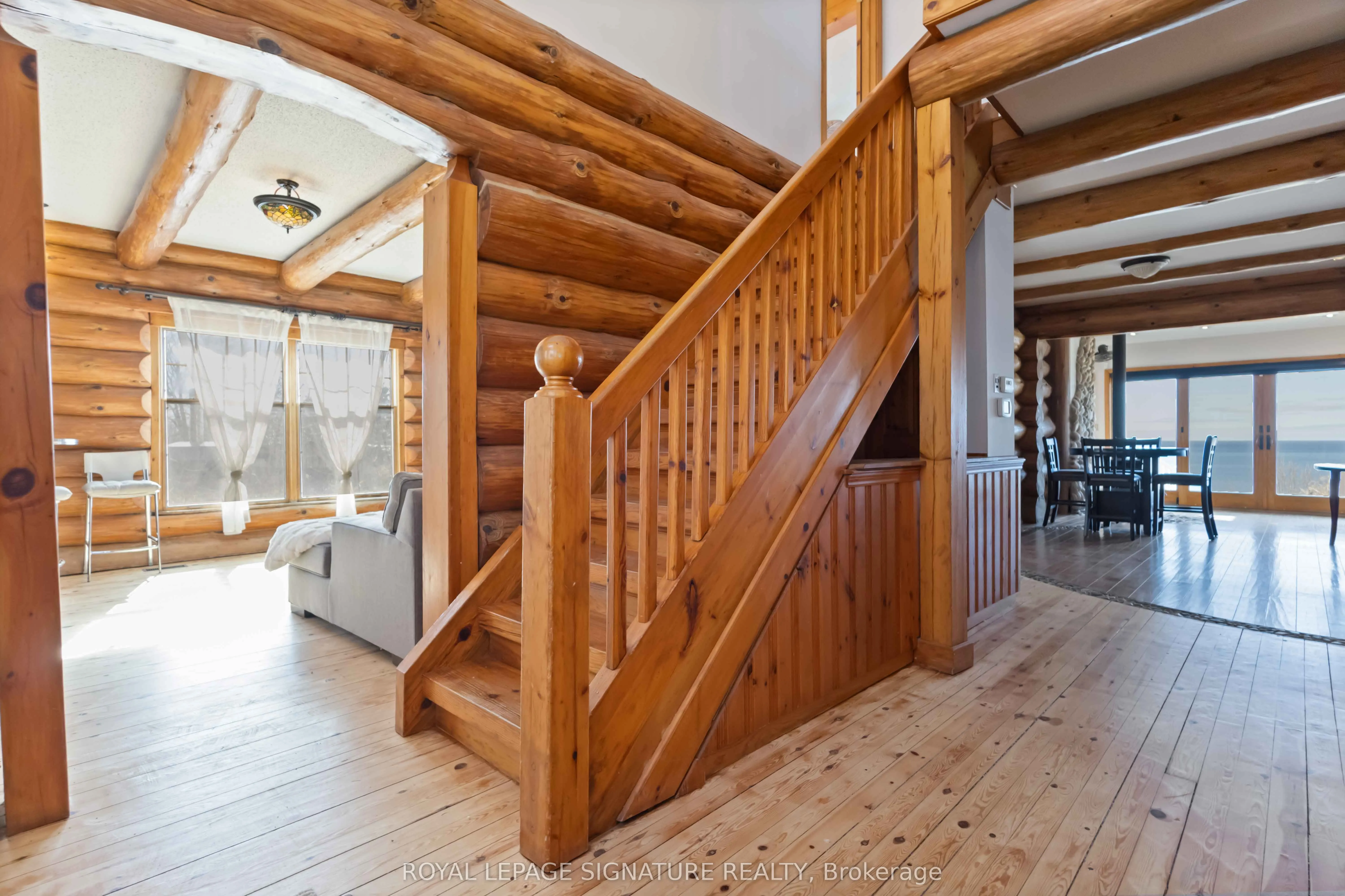 3741 Lakeshore Road E