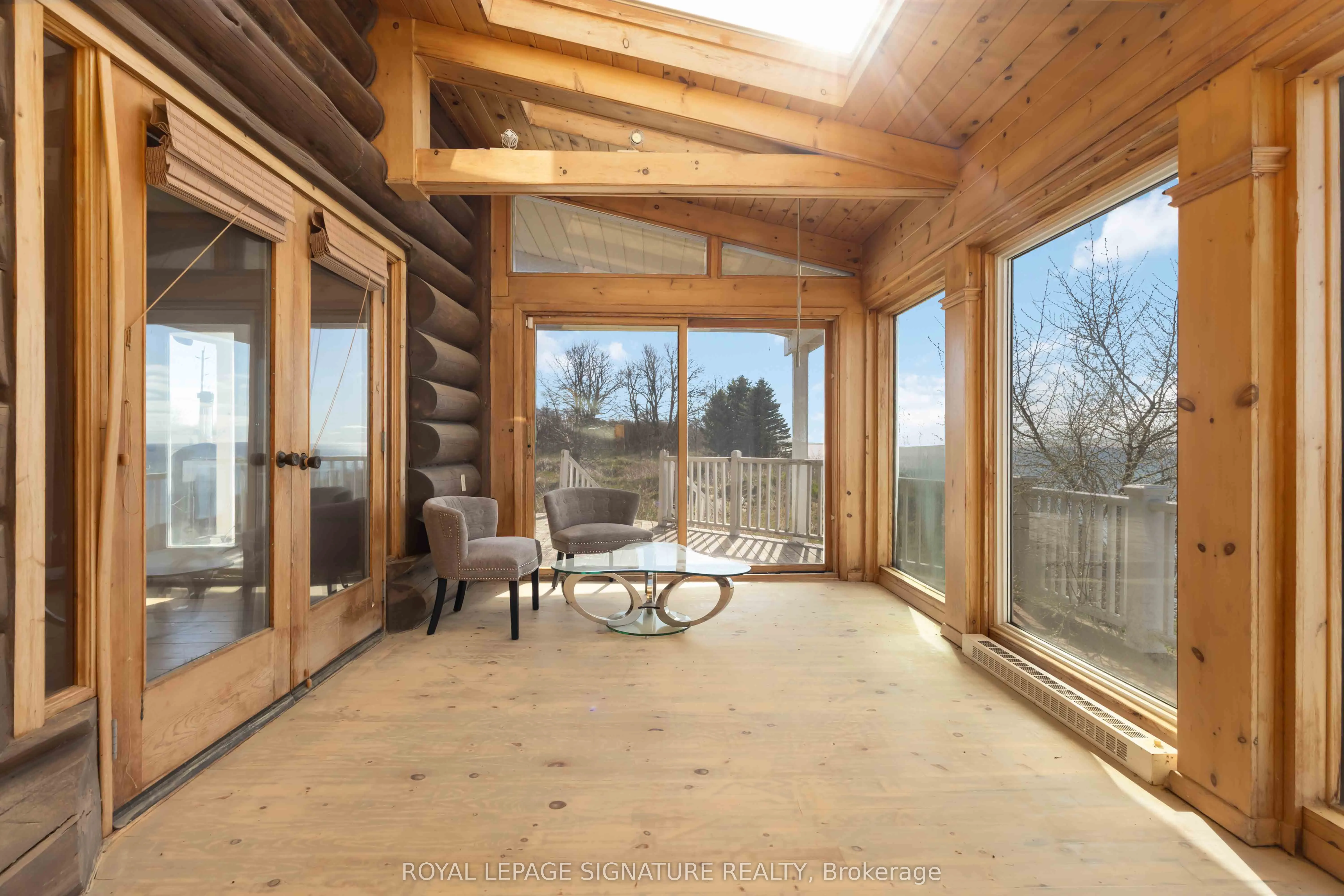 3741 Lakeshore Road E