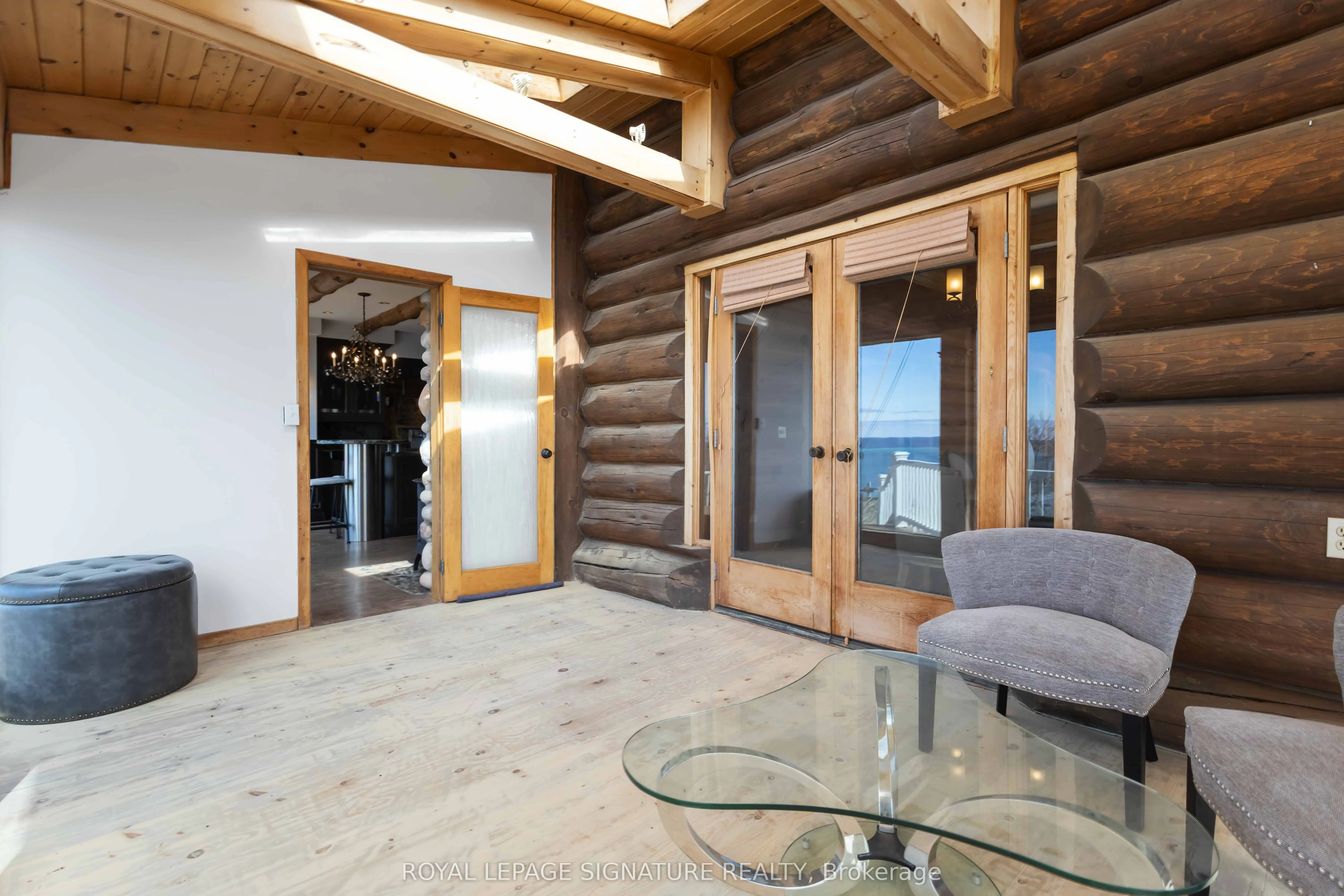 3741 Lakeshore Road E