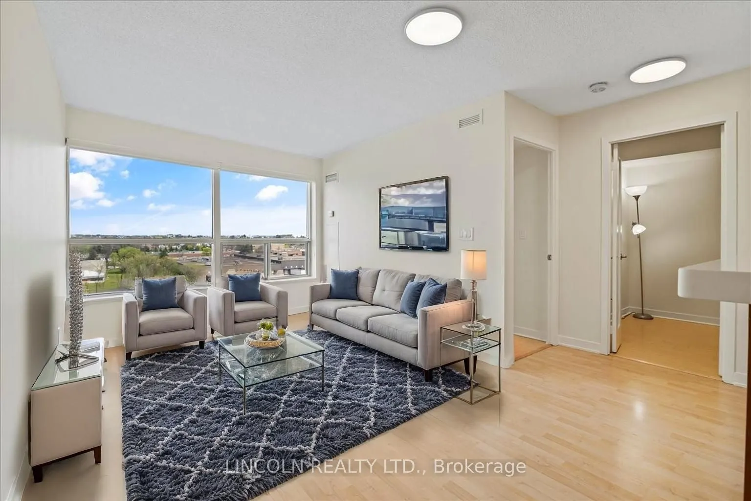 36 Lee Centre Drive, #815