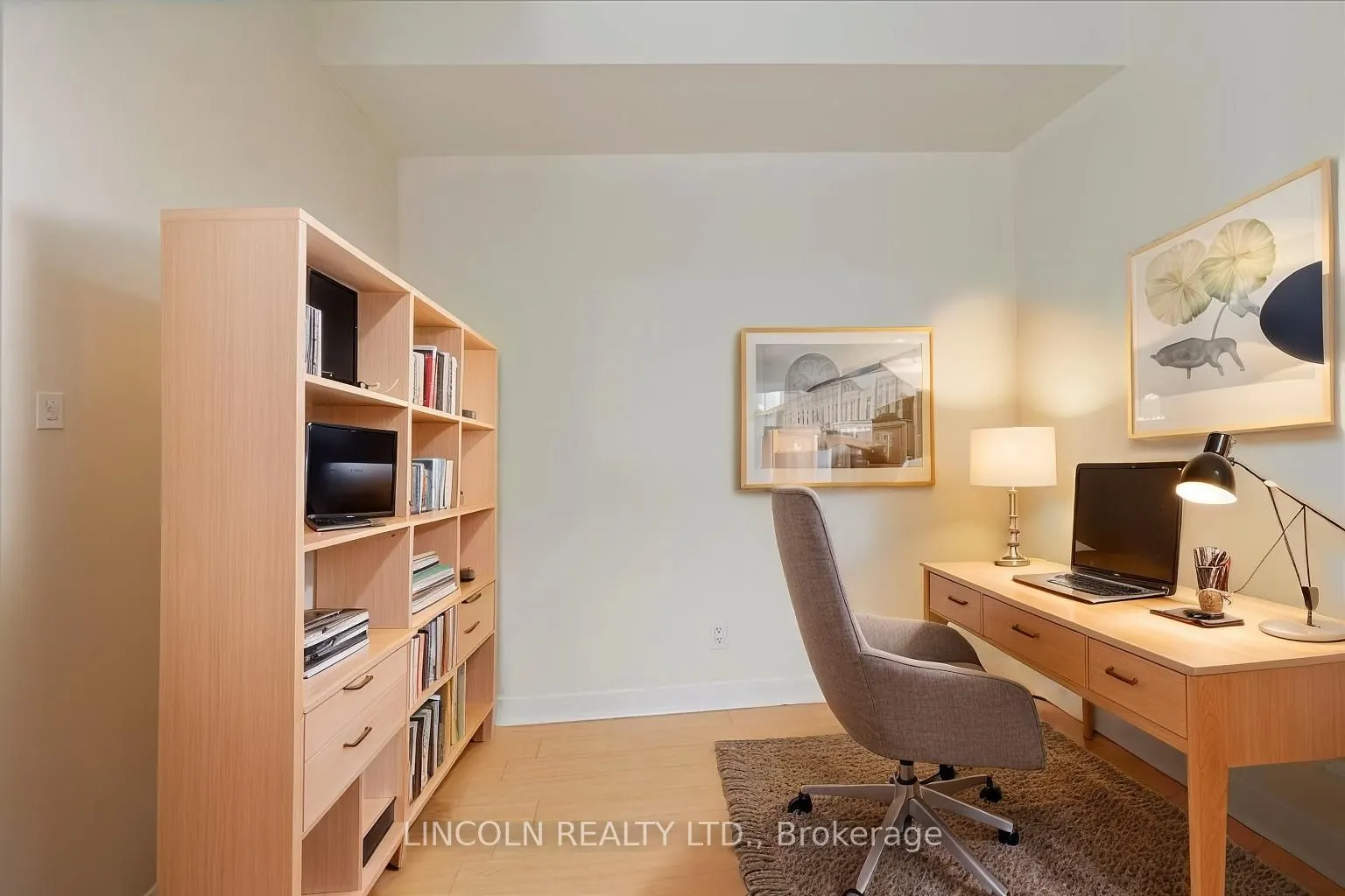 36 Lee Centre Drive, #815