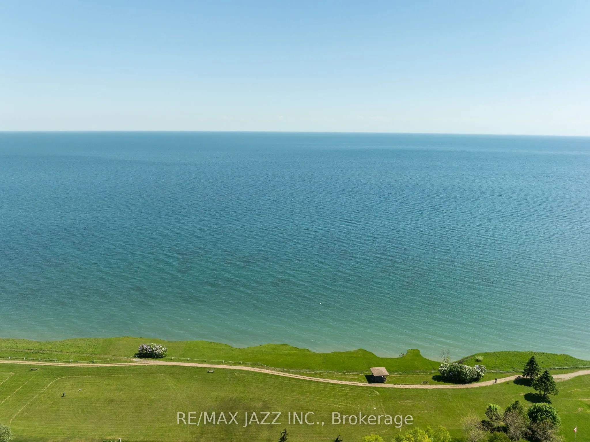 15 Bluffs Road
