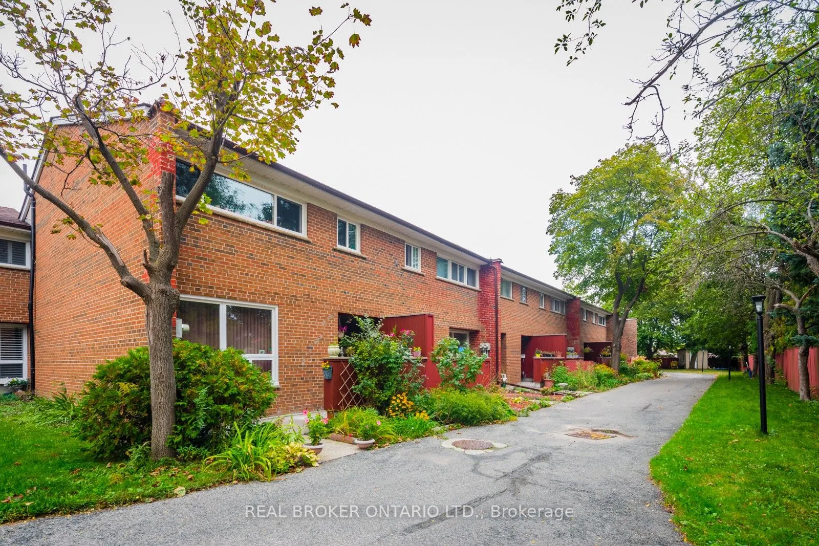 1021 Midland Avenue, #26