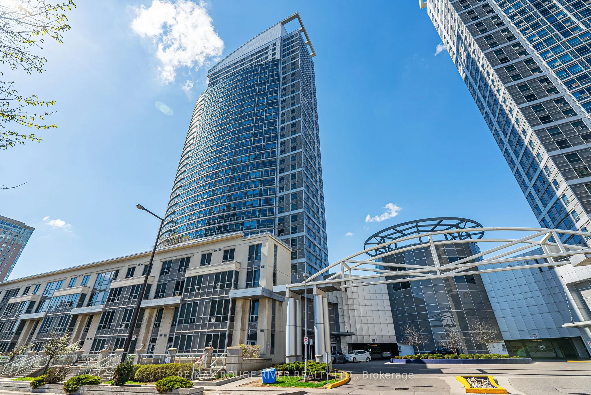 36 Lee Centre Drive, #2610