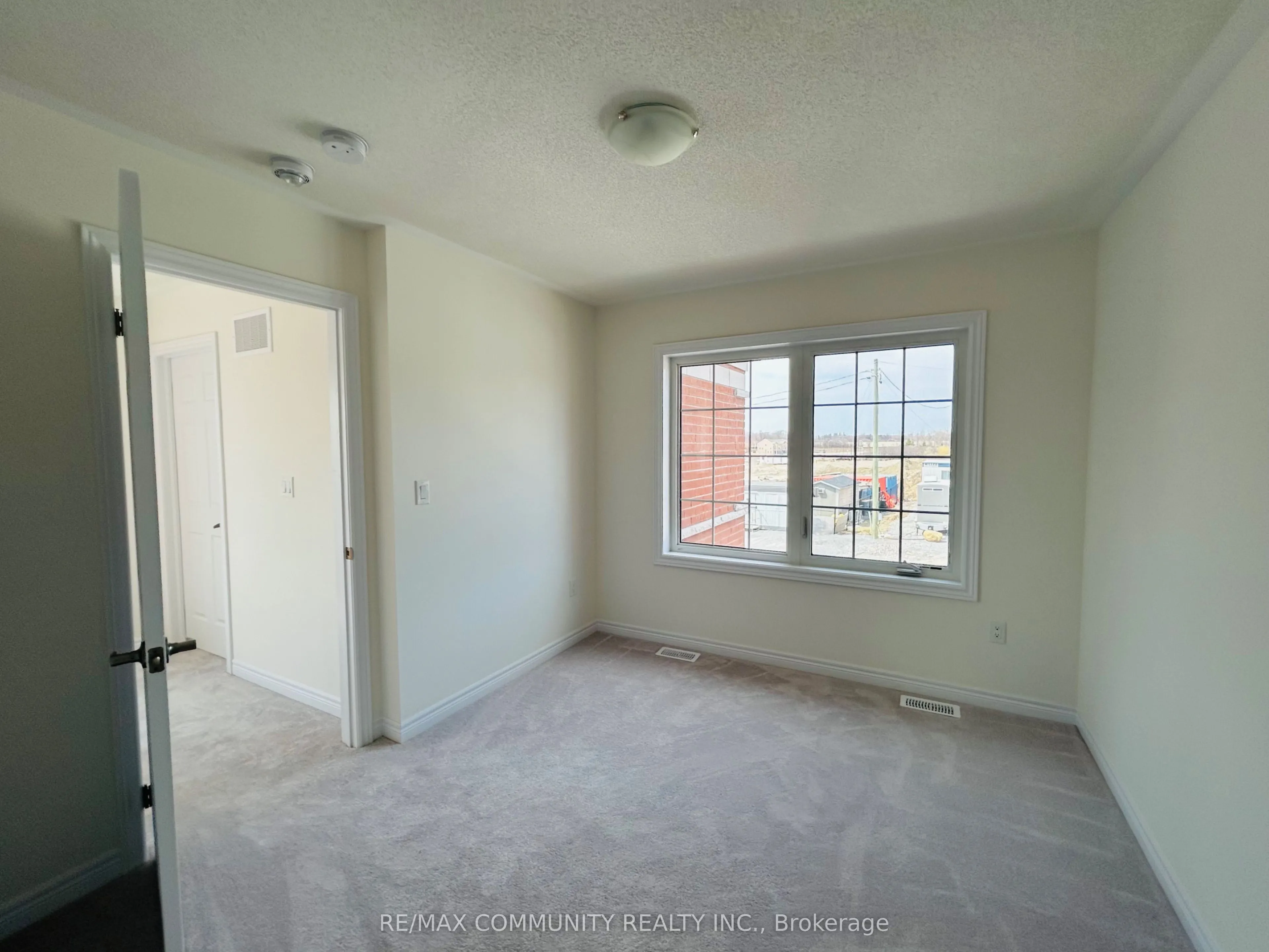 961 Elizabeth Mackenzie Drive