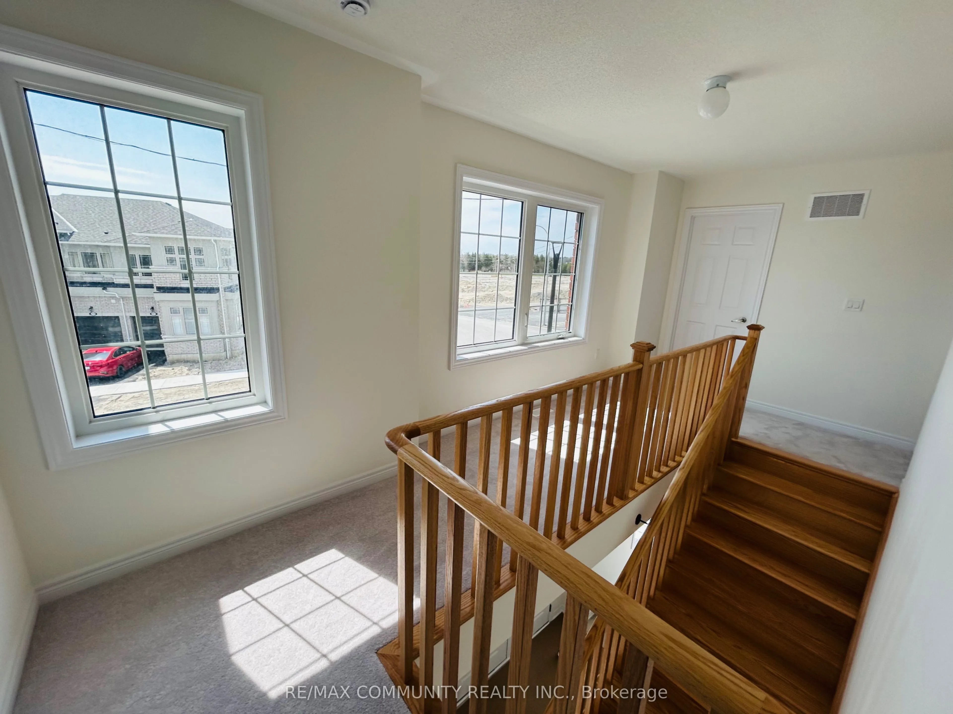 961 Elizabeth Mackenzie Drive