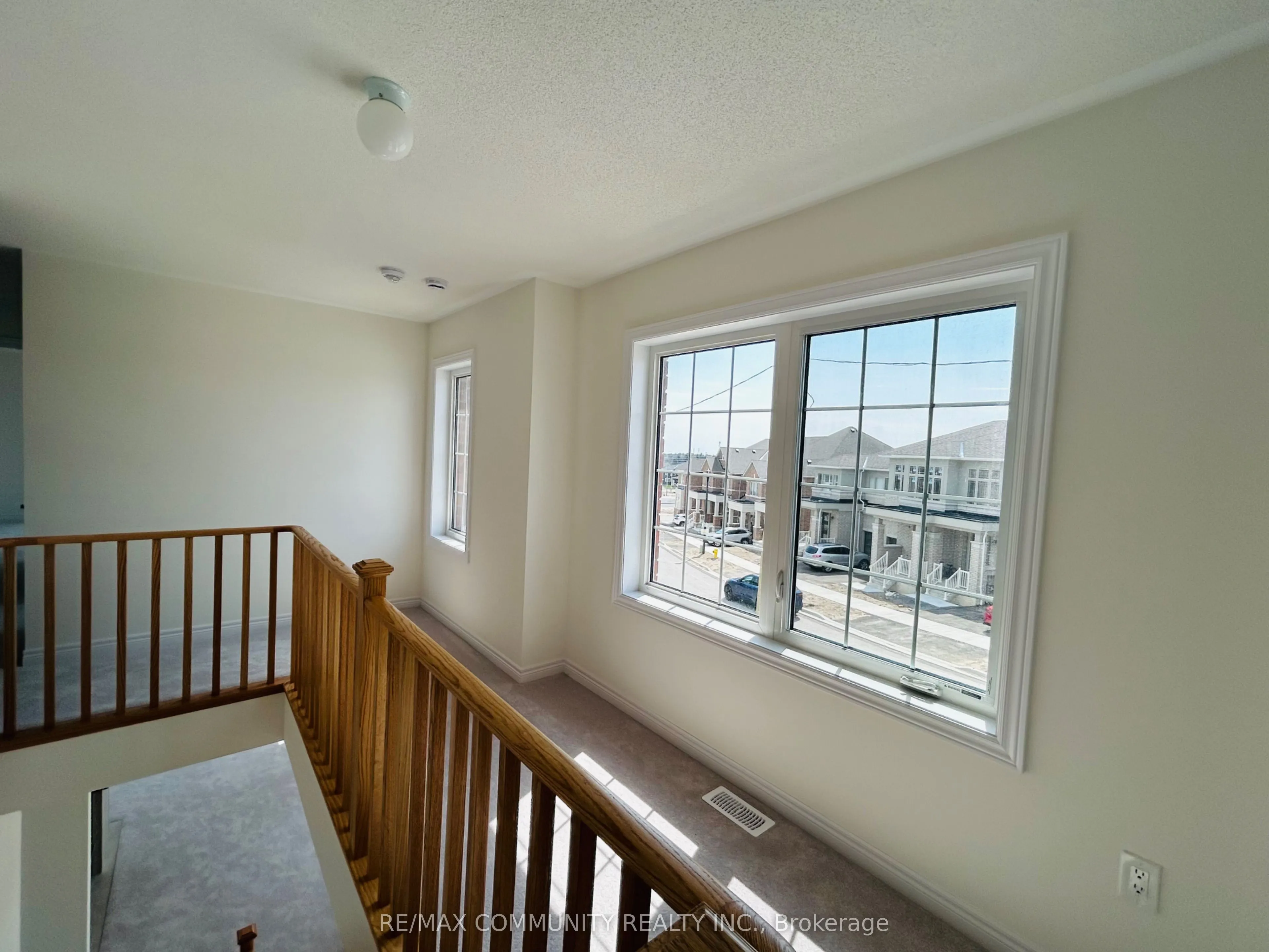 961 Elizabeth Mackenzie Drive