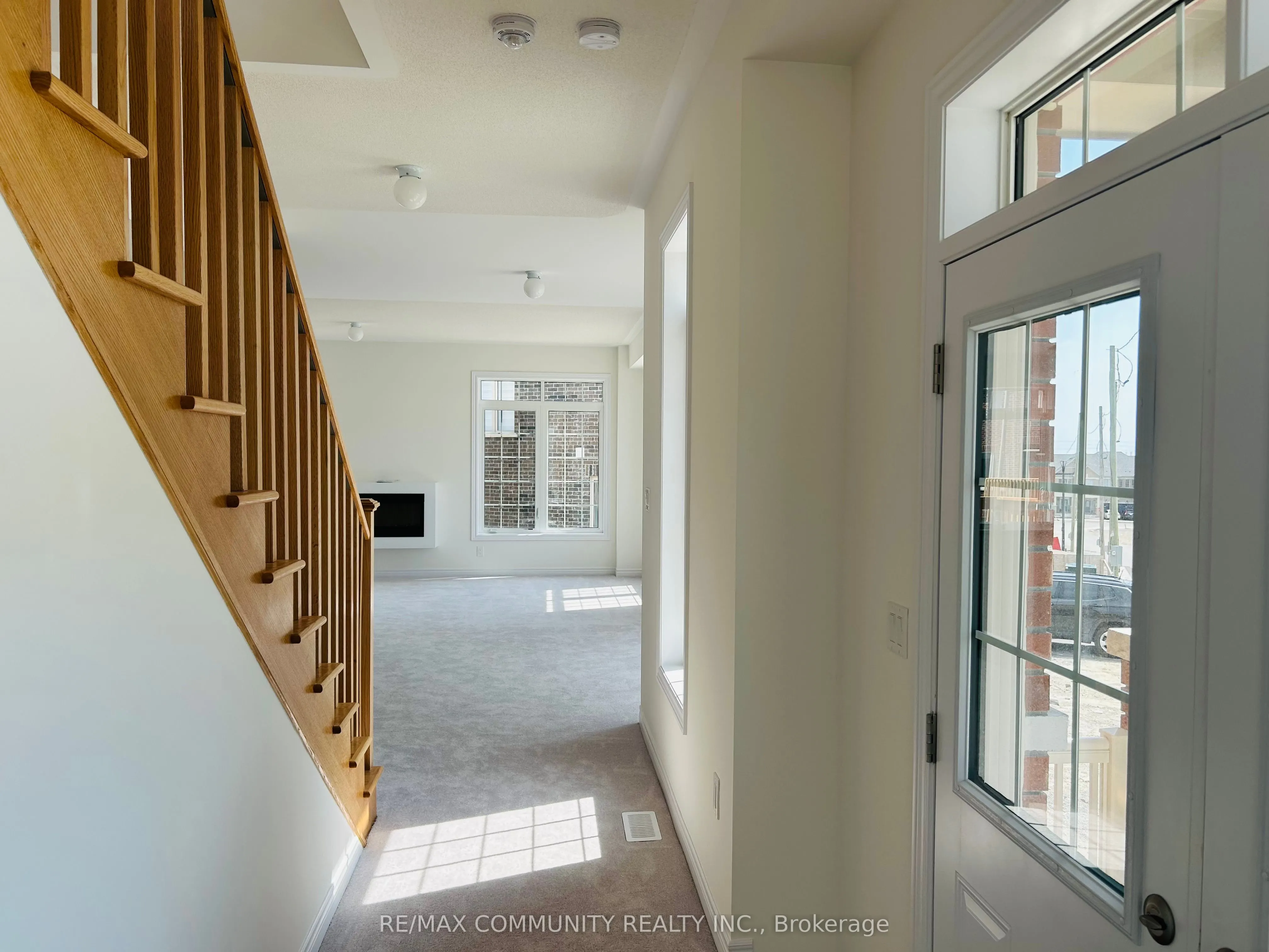 961 Elizabeth Mackenzie Drive