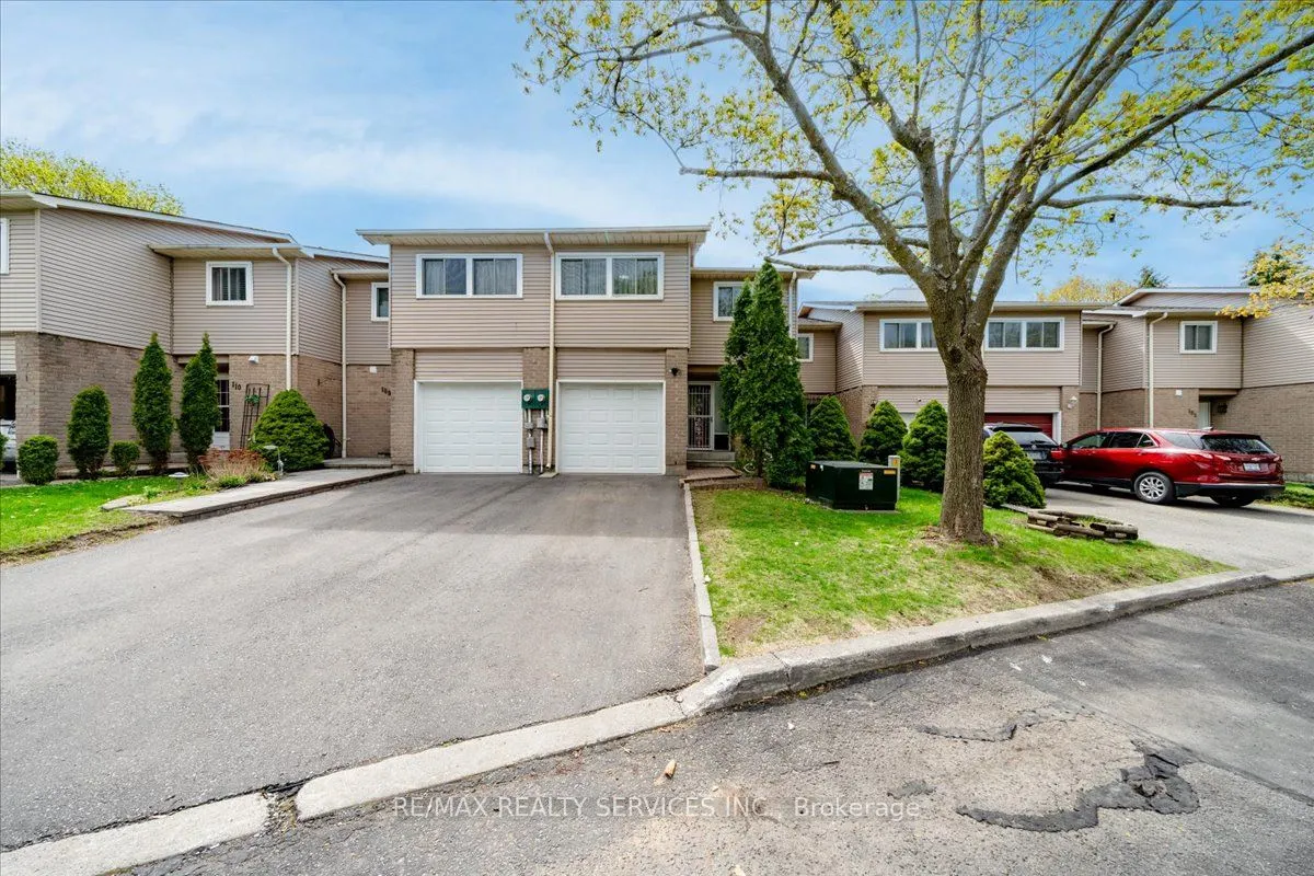 1133 Ritson Road N, #108