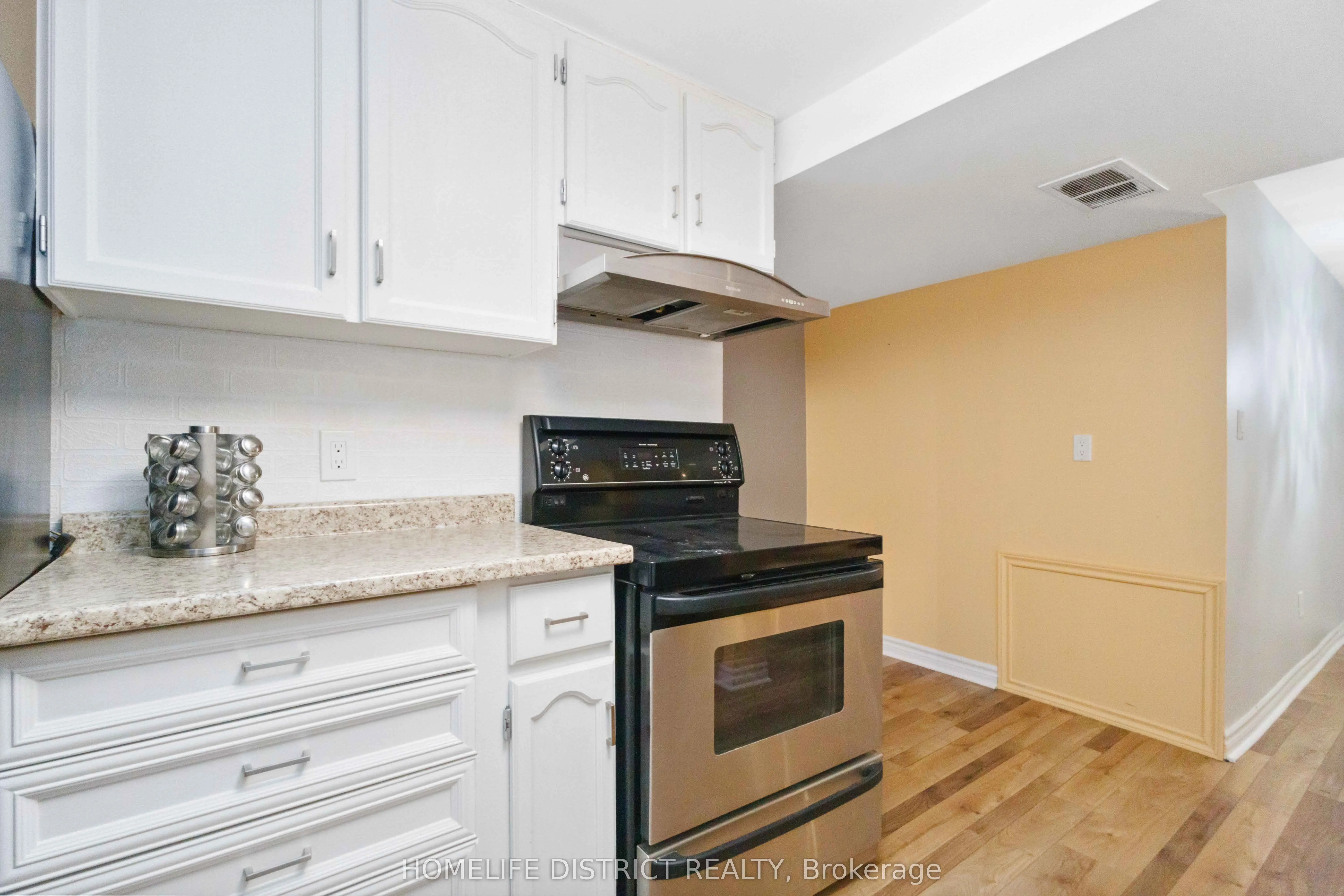 2 Bushford Street