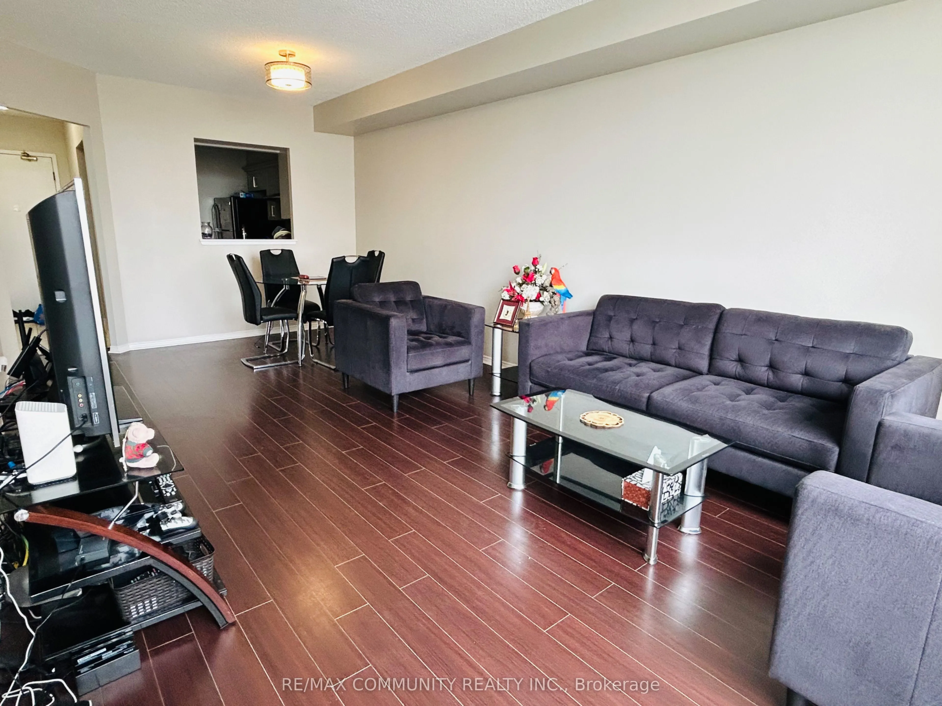 430 Mclevin Avenue #1008