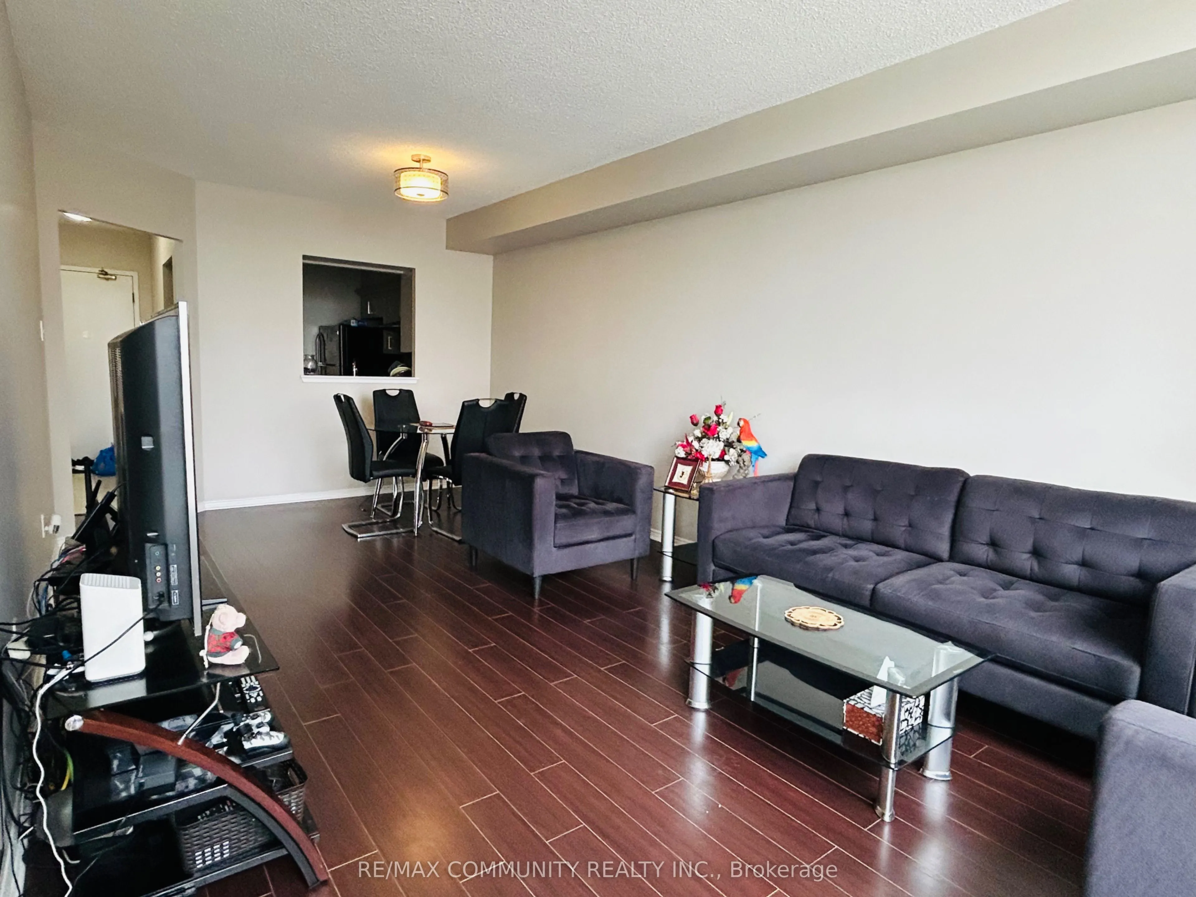 430 Mclevin Avenue #1008