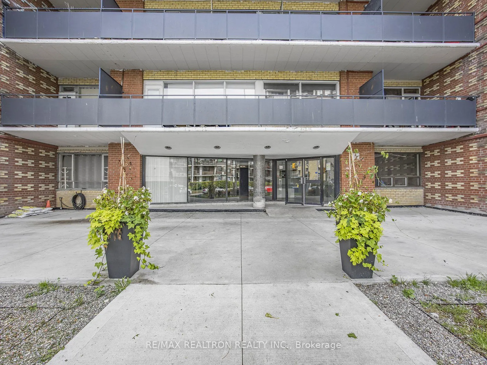 165 Cosburn Avenue #307