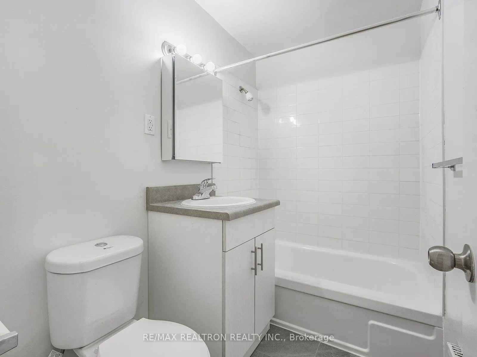 165 Cosburn Avenue #307