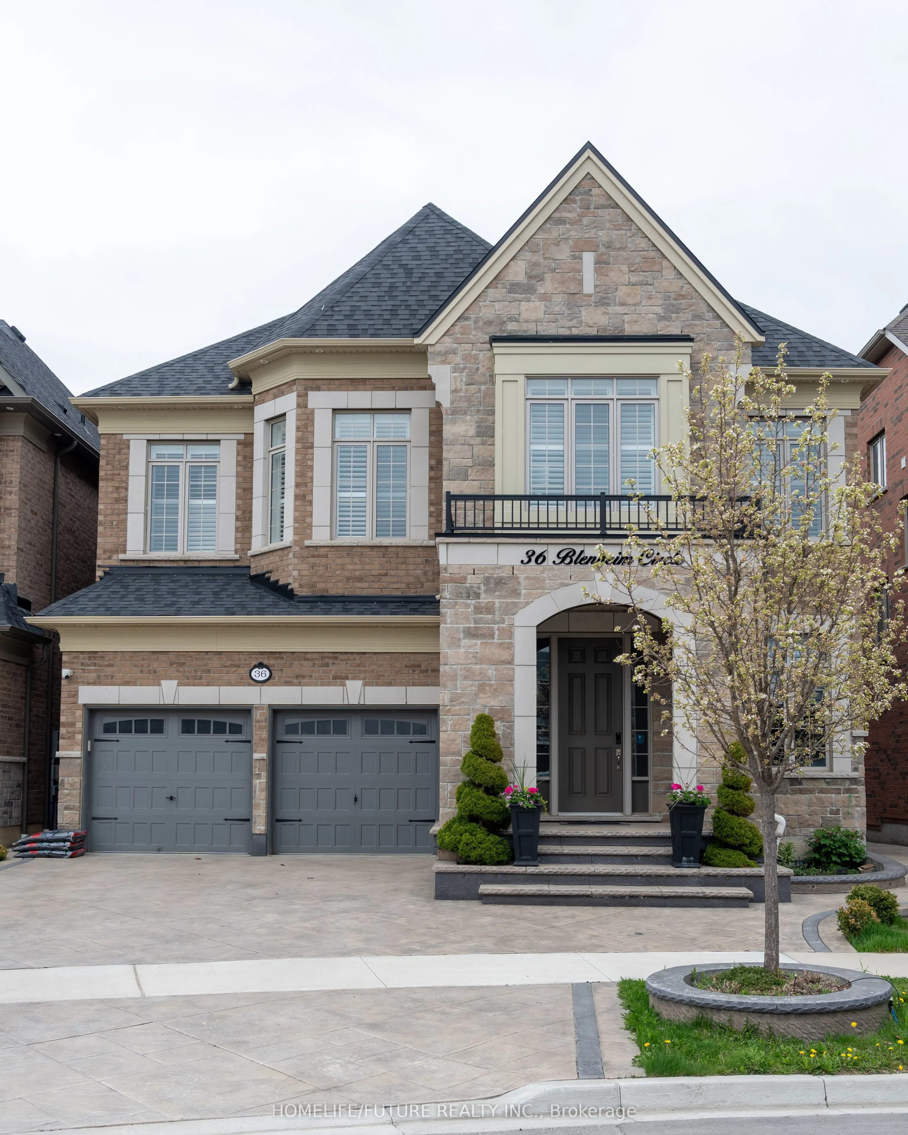36 Blenheim Circle