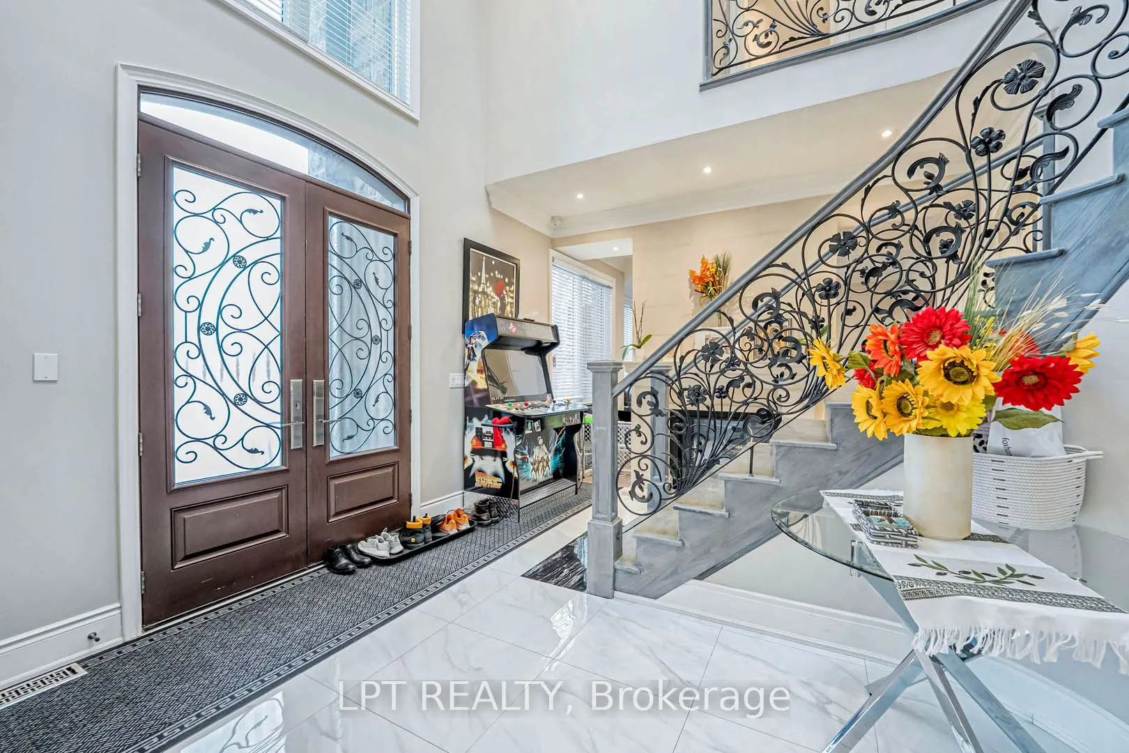 386 Kennedy Road