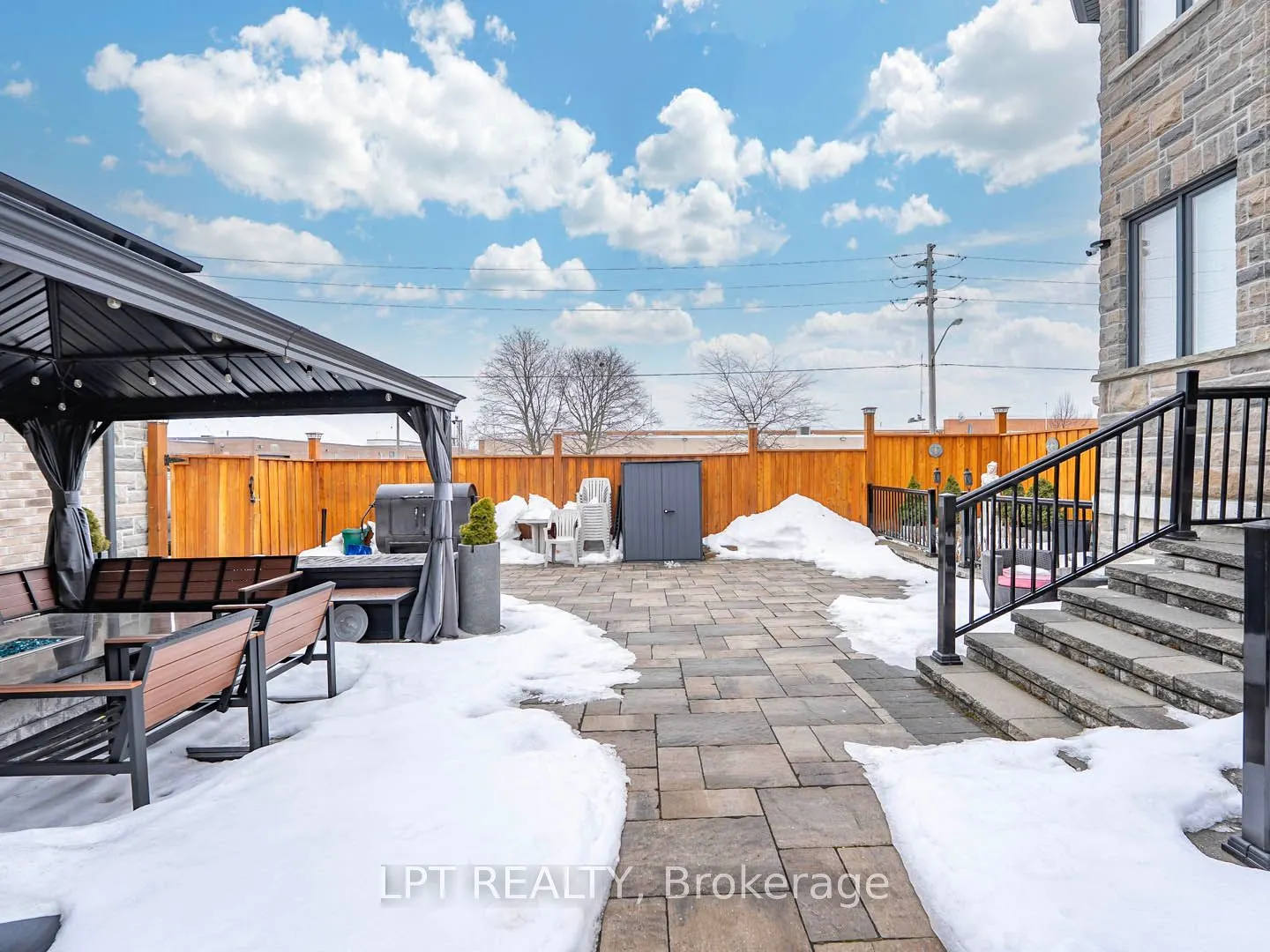 386 Kennedy Road