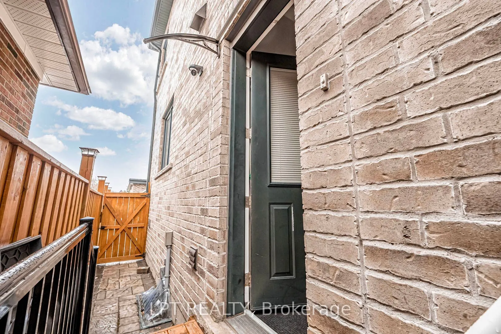 386 Kennedy Road