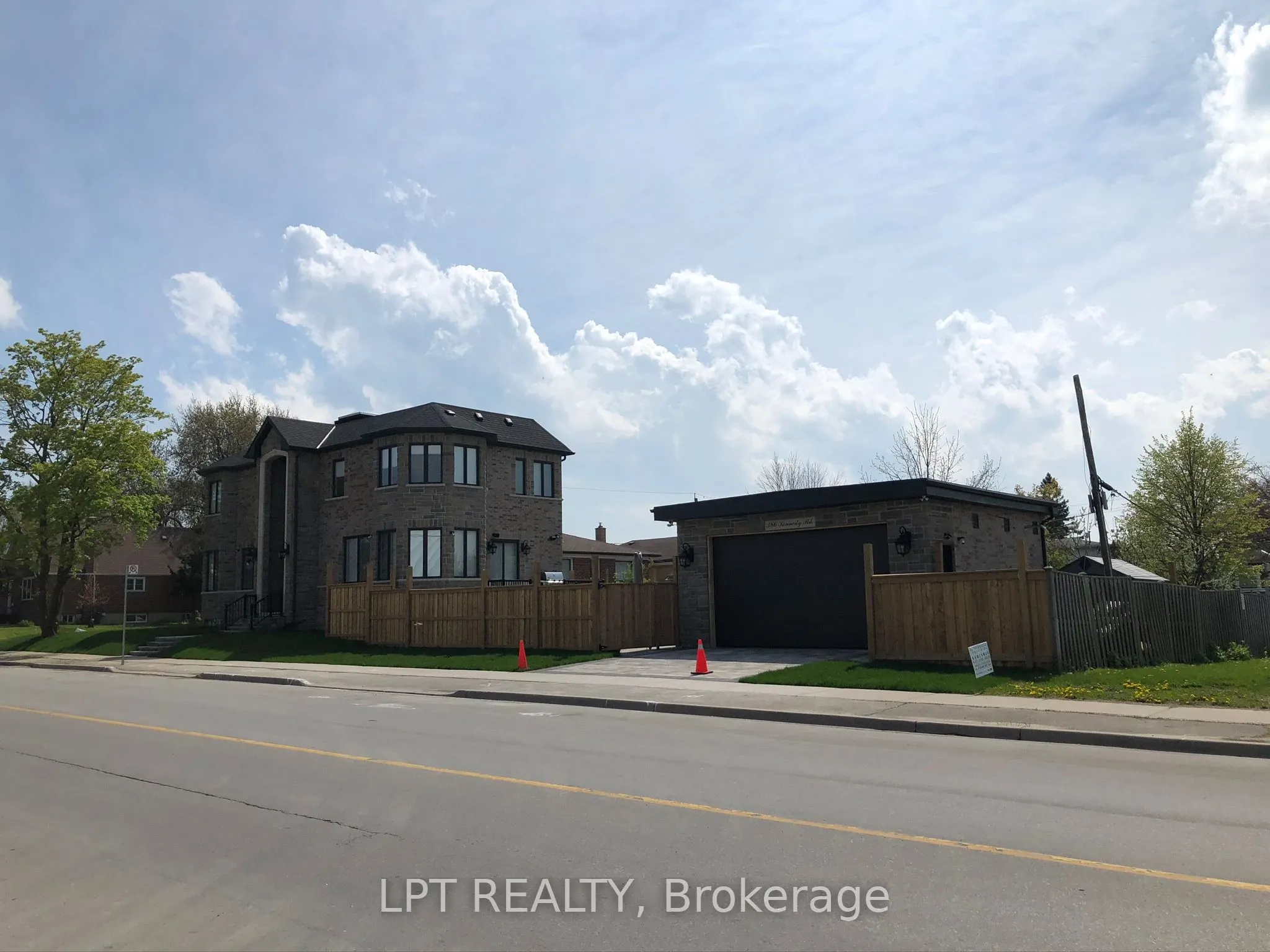 386 Kennedy Road