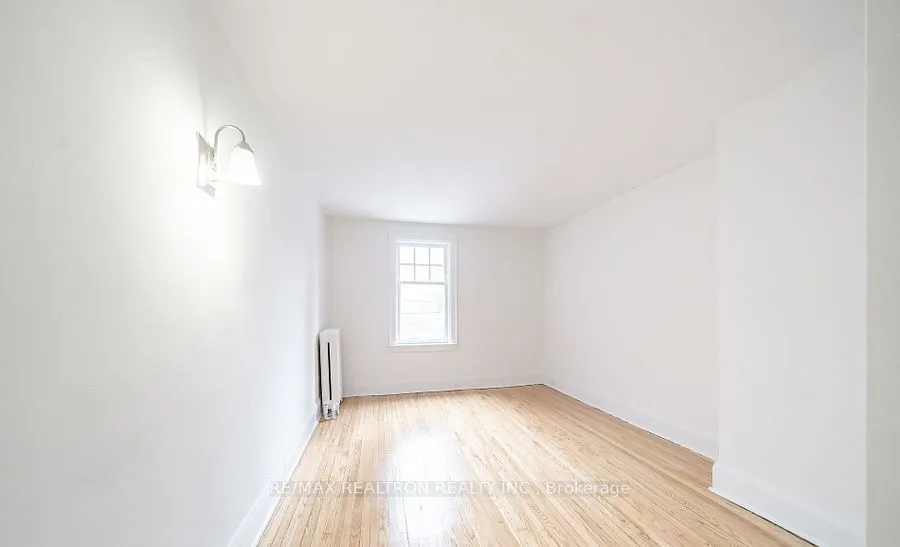 8 Kingston Road, #64