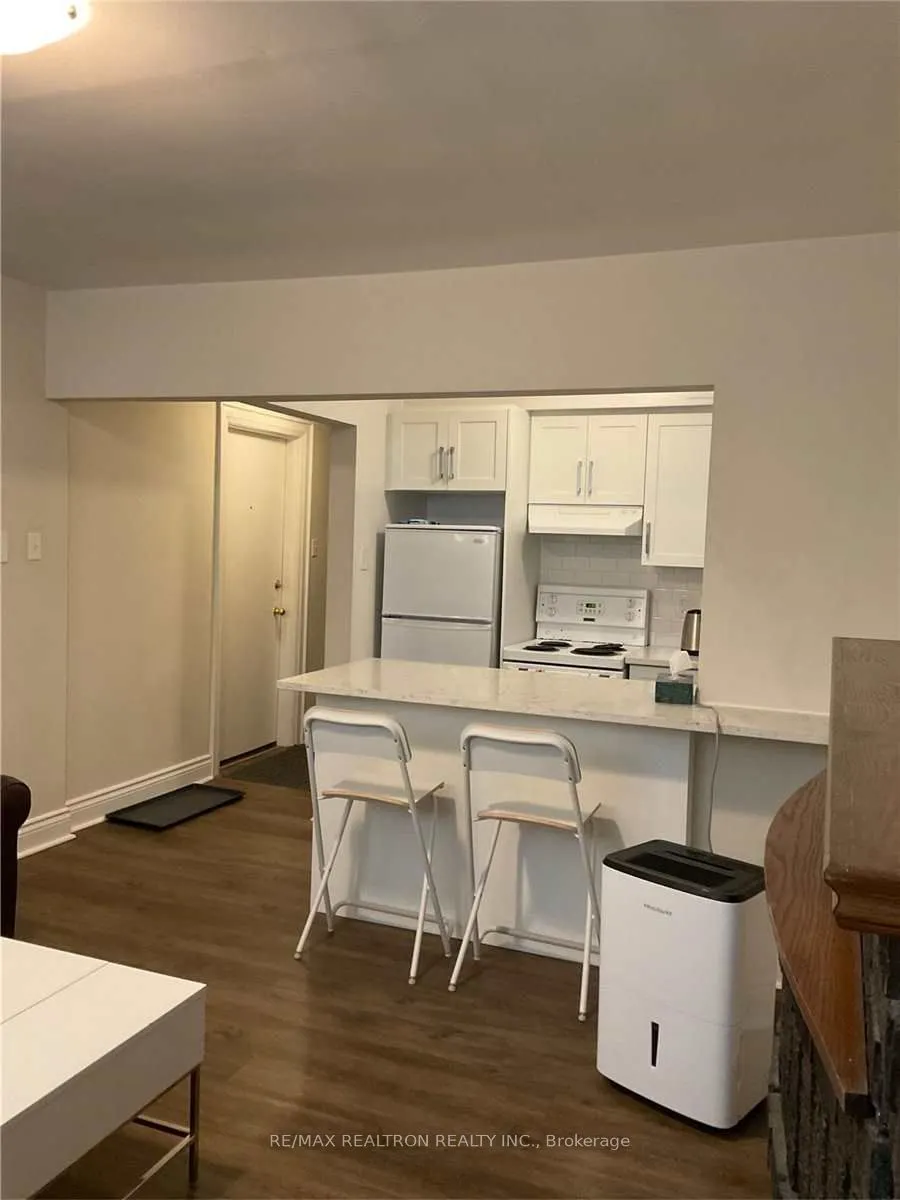 2477 Queen Street E, #1