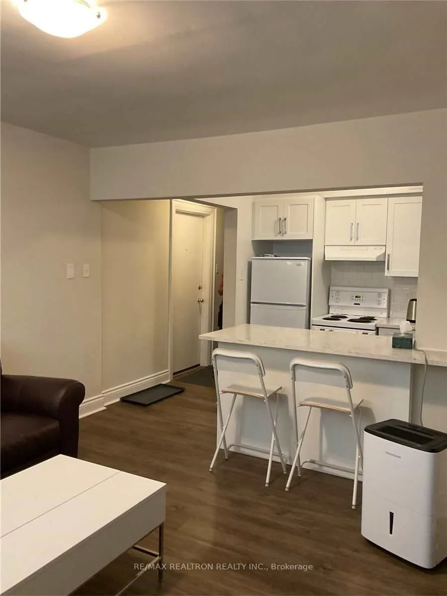 2477 Queen Street E, #1