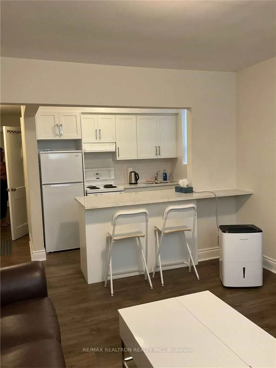 2477 Queen Street E, #1