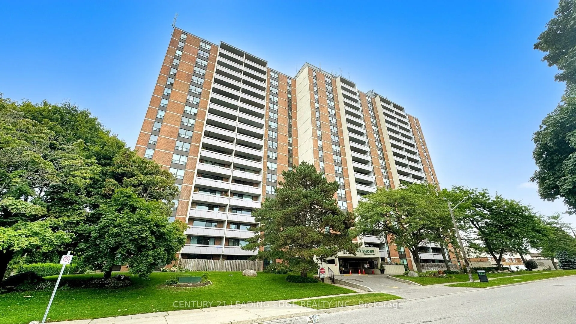1210 Radom Street, #910