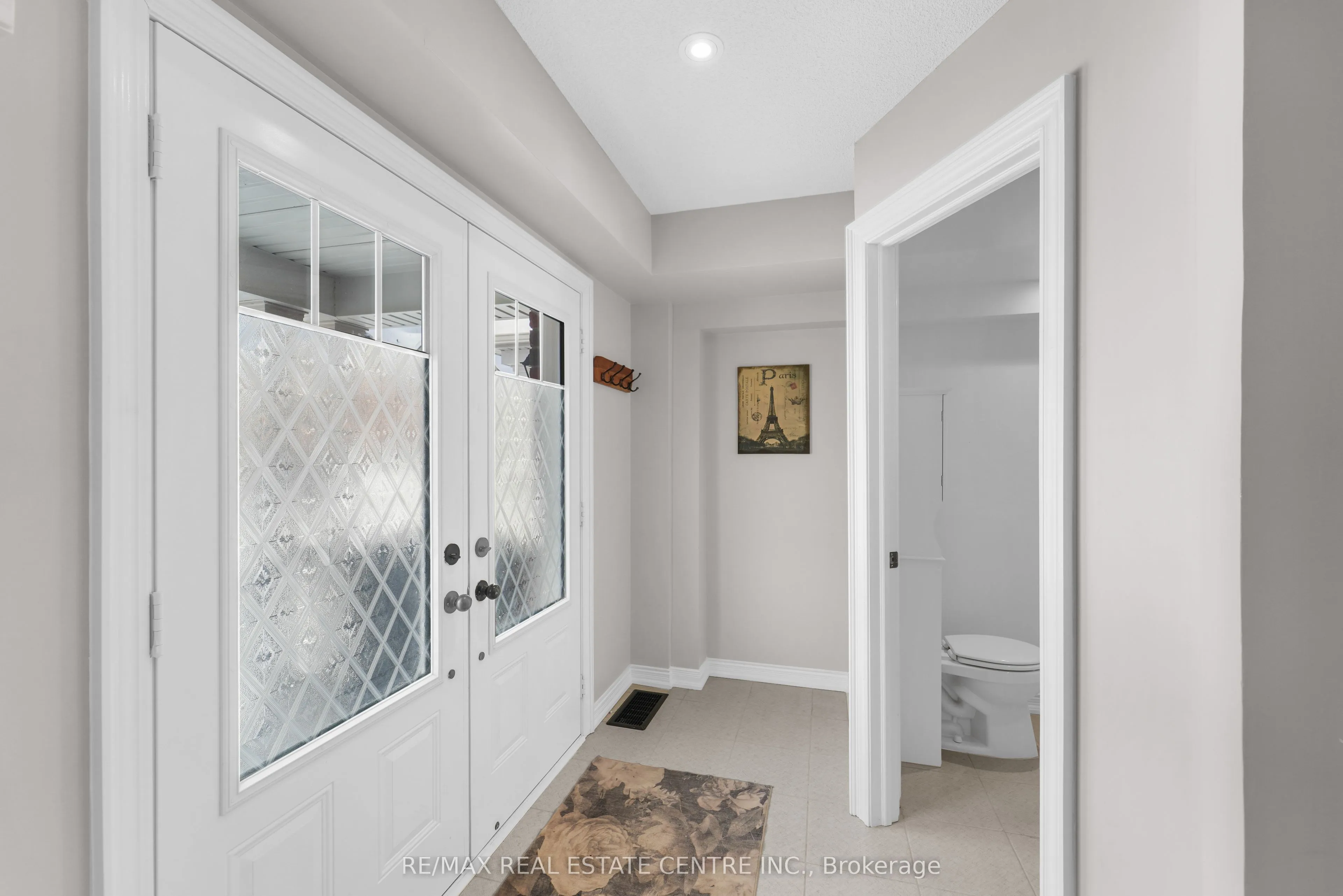 17 Devineridge Avenue