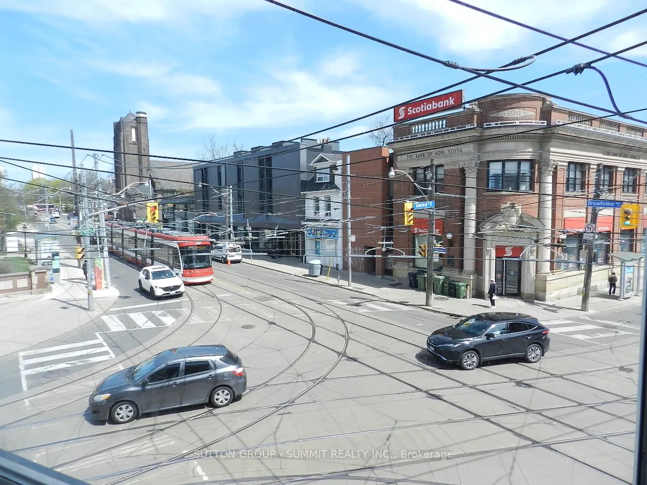 577 Gerrard Street E, #201
