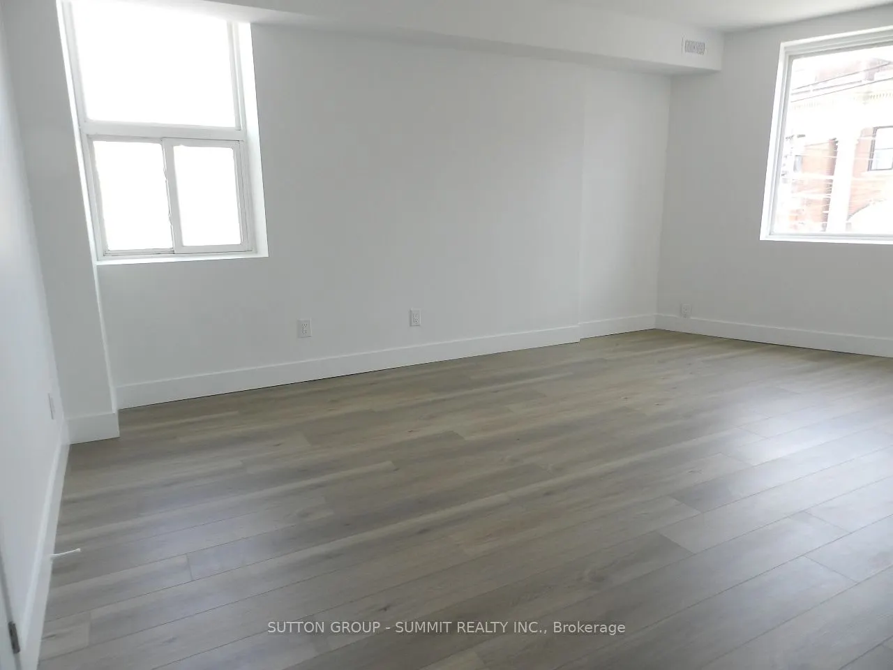 577 Gerrard Street E, #201