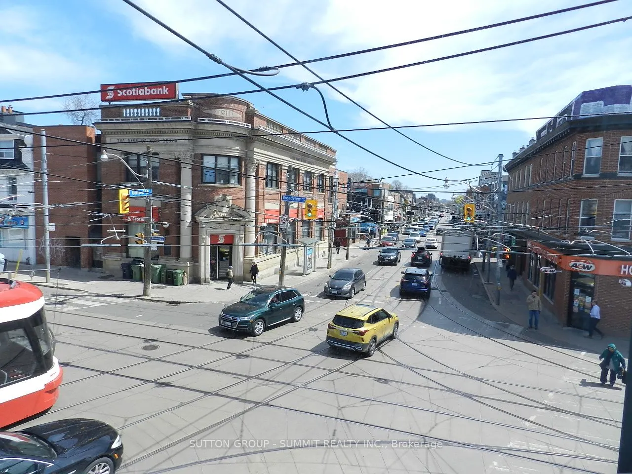 577 Gerrard Street E, #201