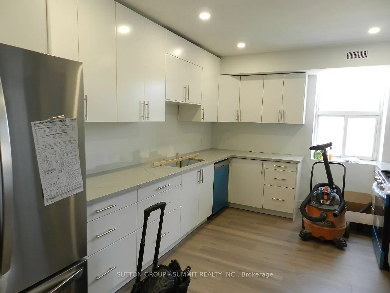 577 Gerrard Street E, #201