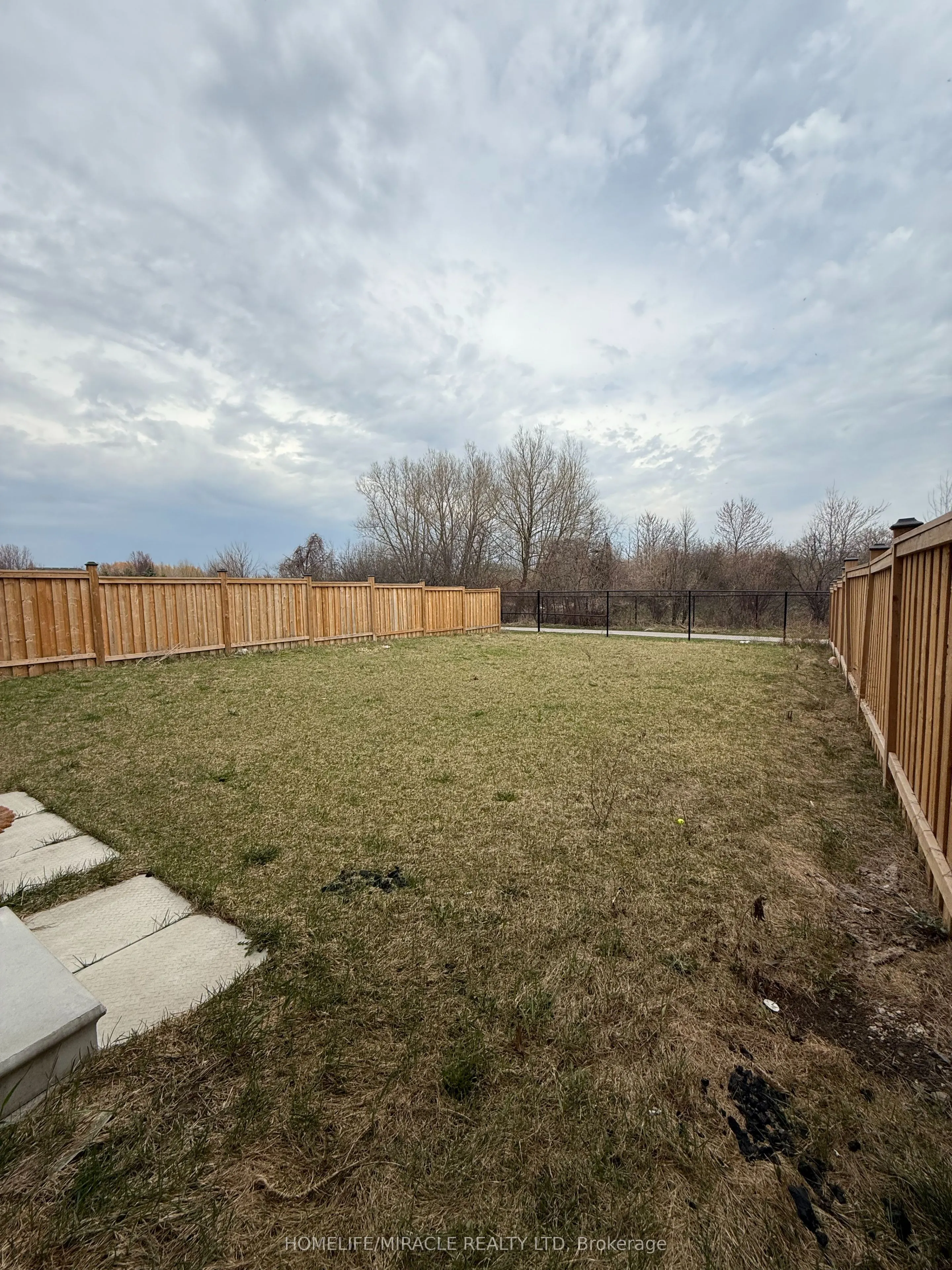 697 Audley Road S
