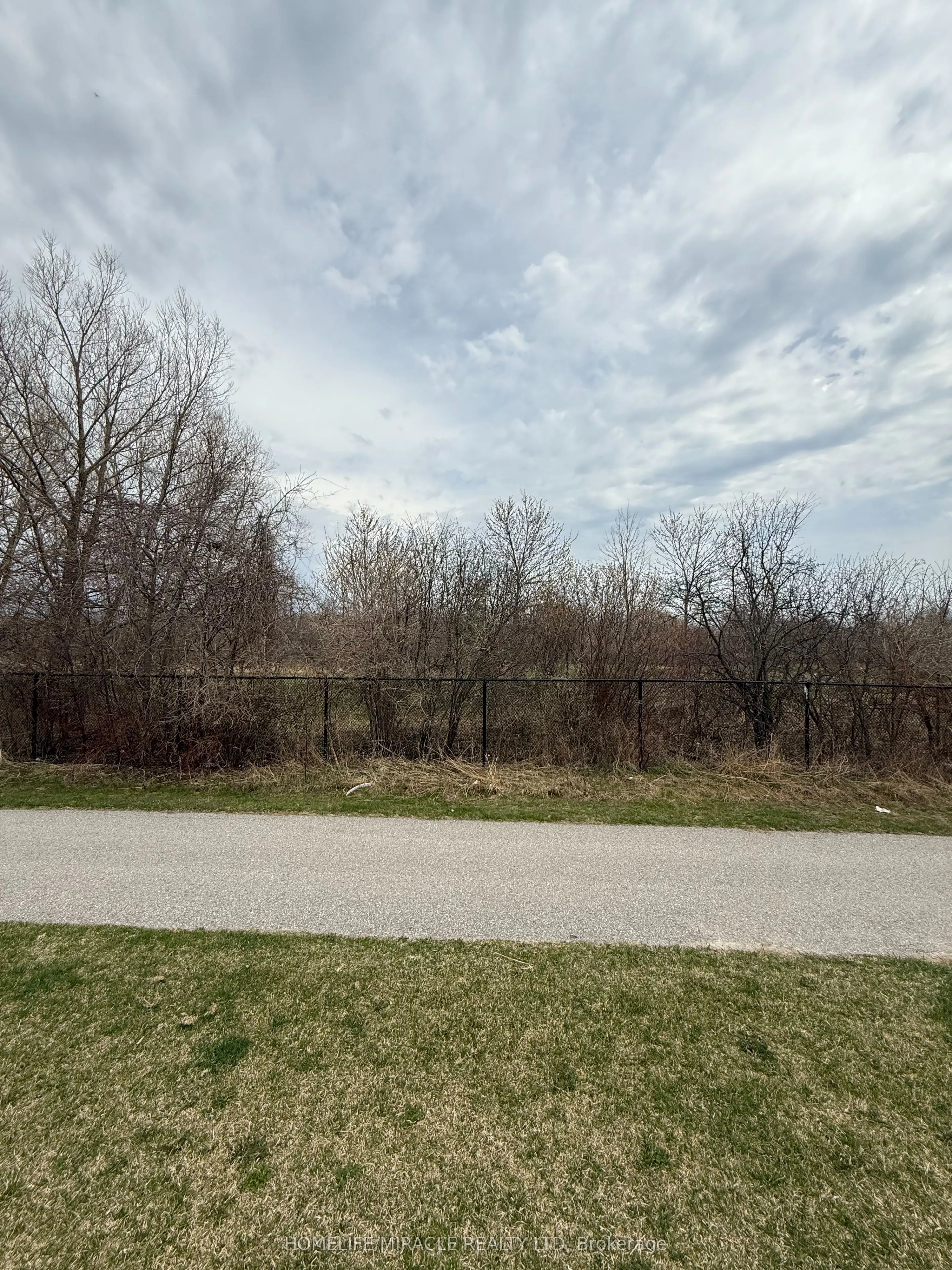697 Audley Road S