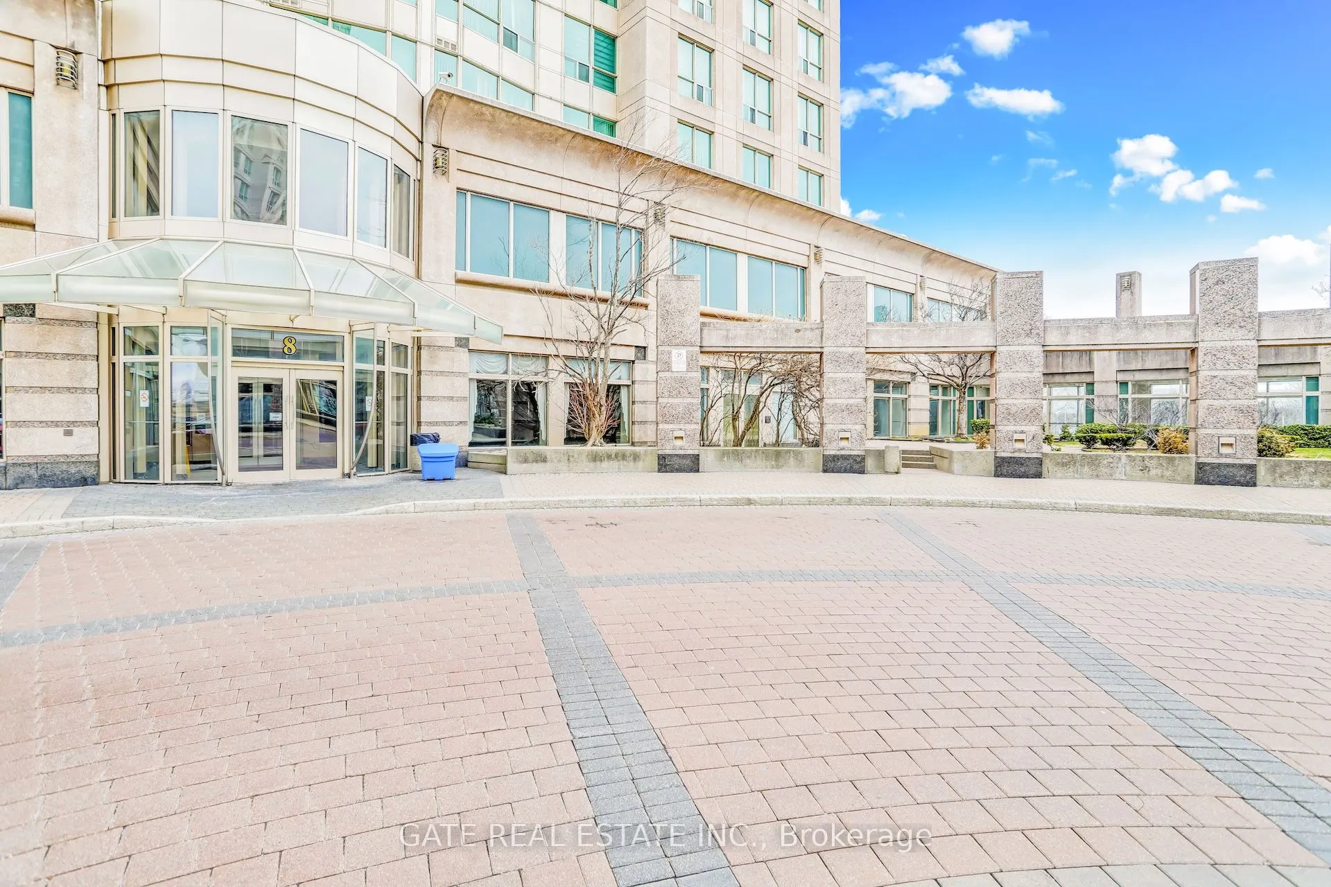 8 Lee Centre Drive #1111