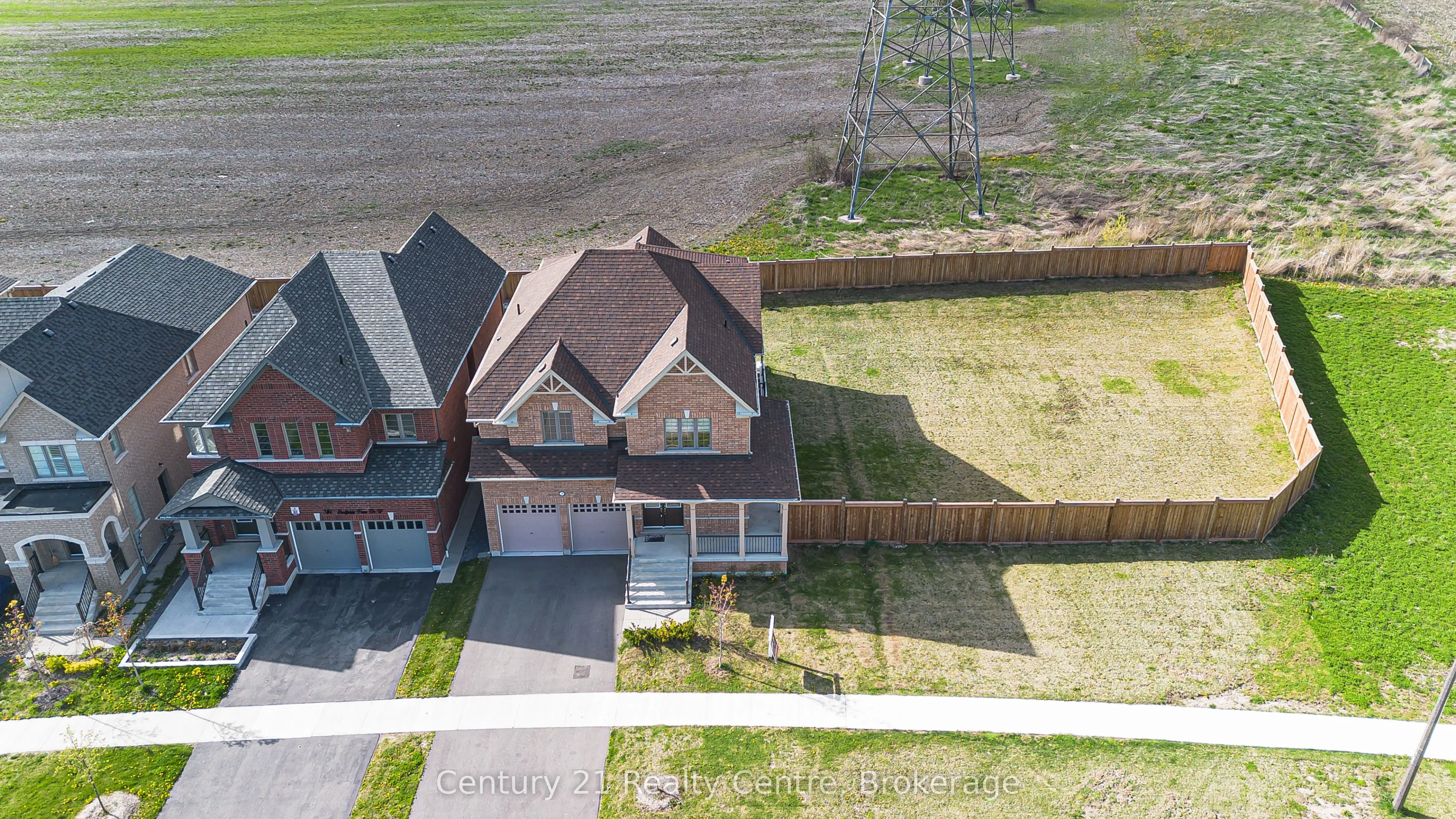 280 Windfields Farm Drive W
