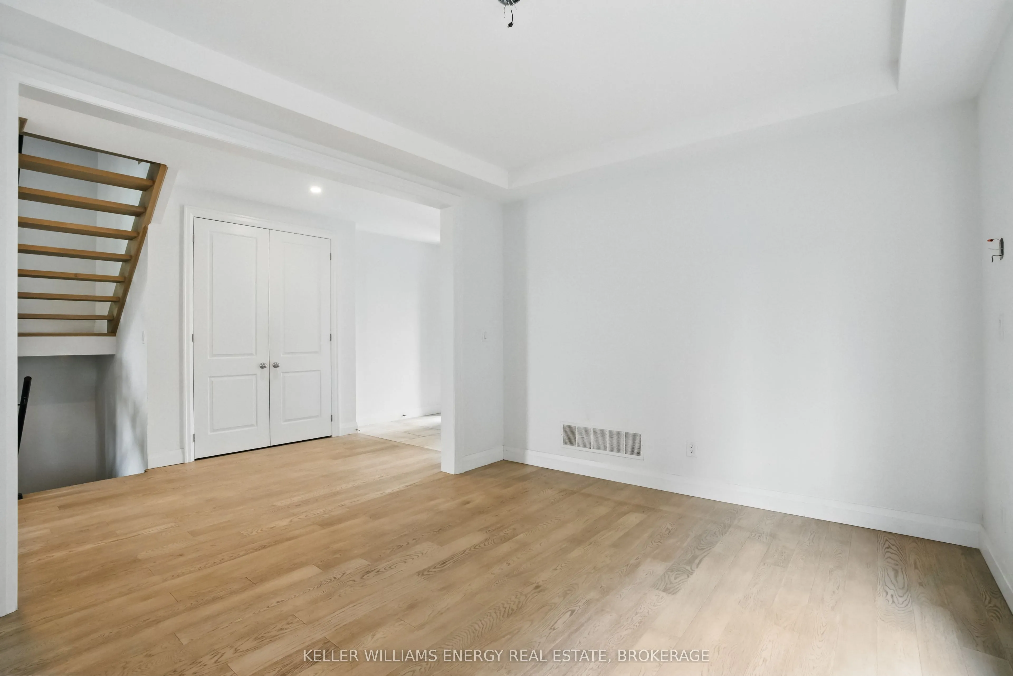 30 Higham Place