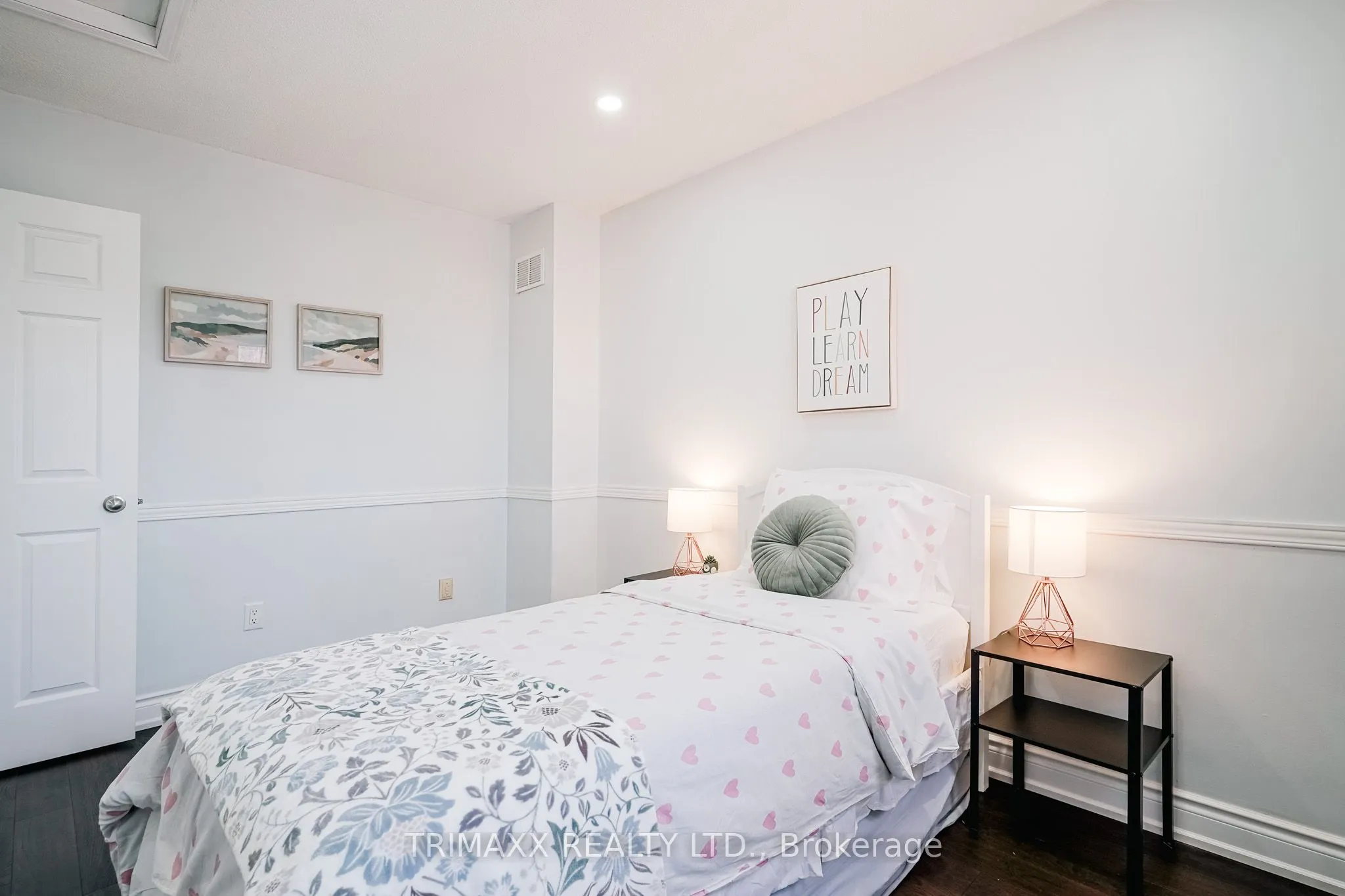 92 Hartrick Place