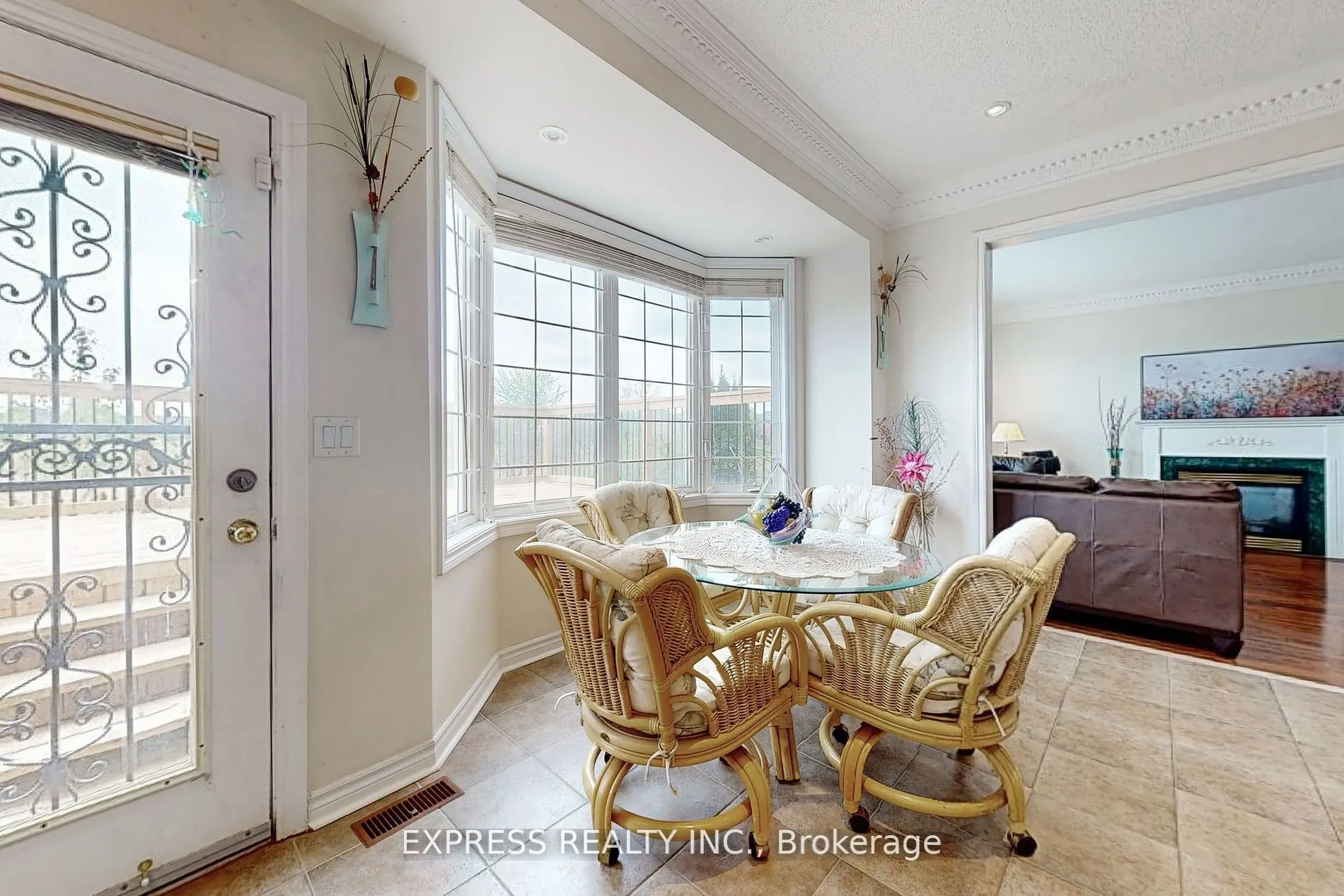 39 Boulderbrook Drive