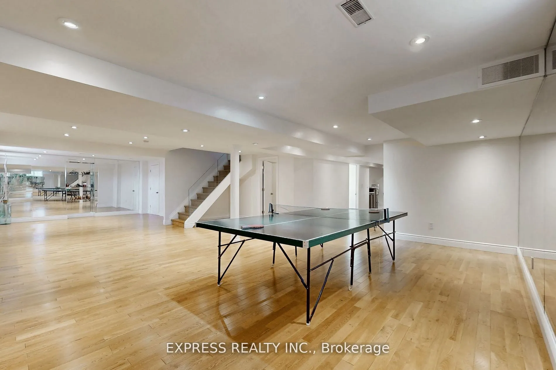 39 Boulderbrook Drive