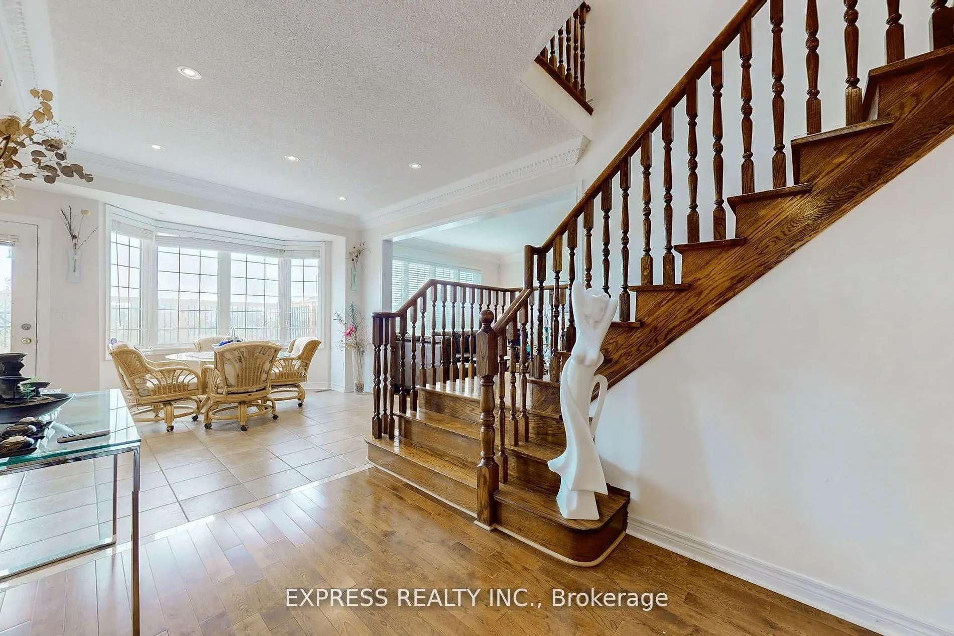 39 Boulderbrook Drive