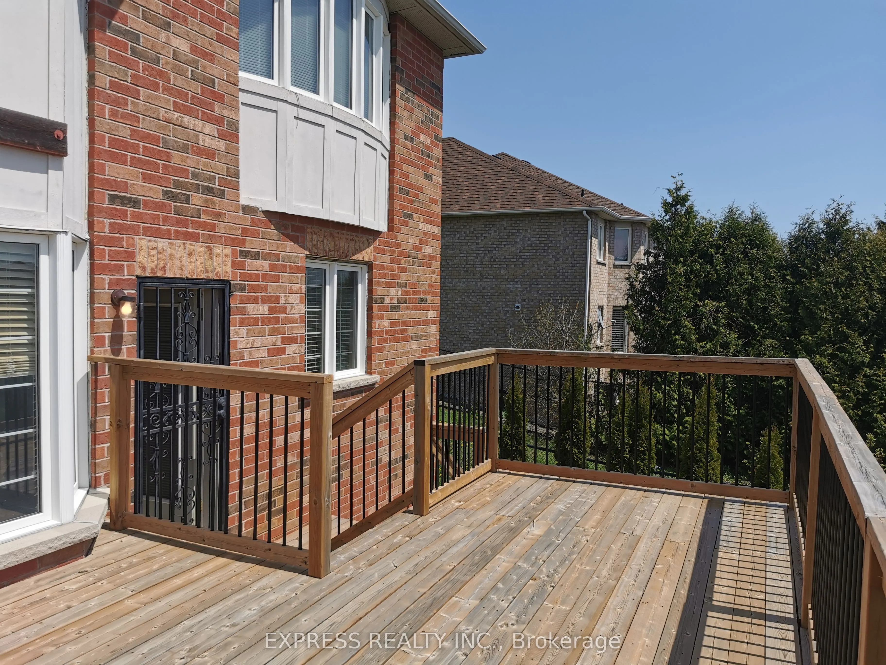 39 Boulderbrook Drive