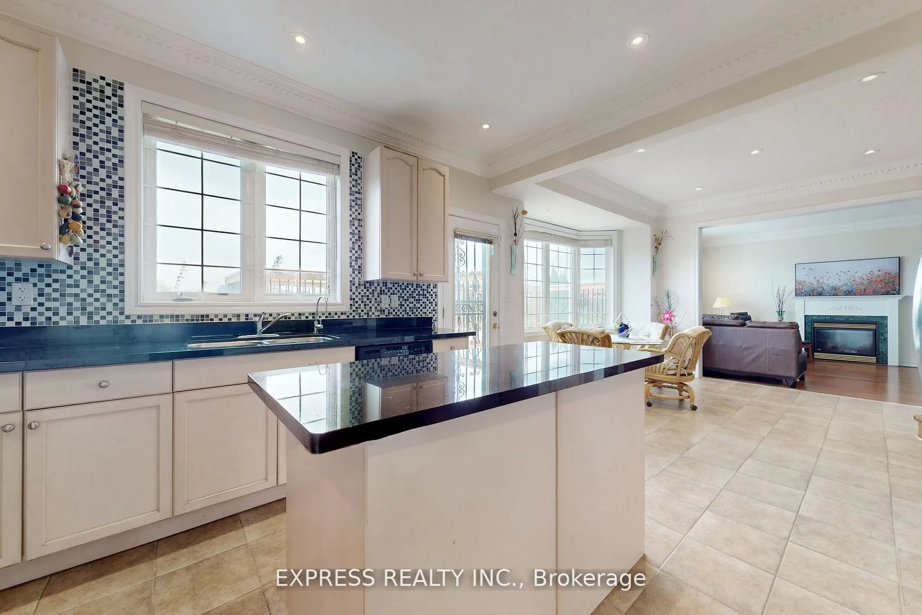 39 Boulderbrook Drive