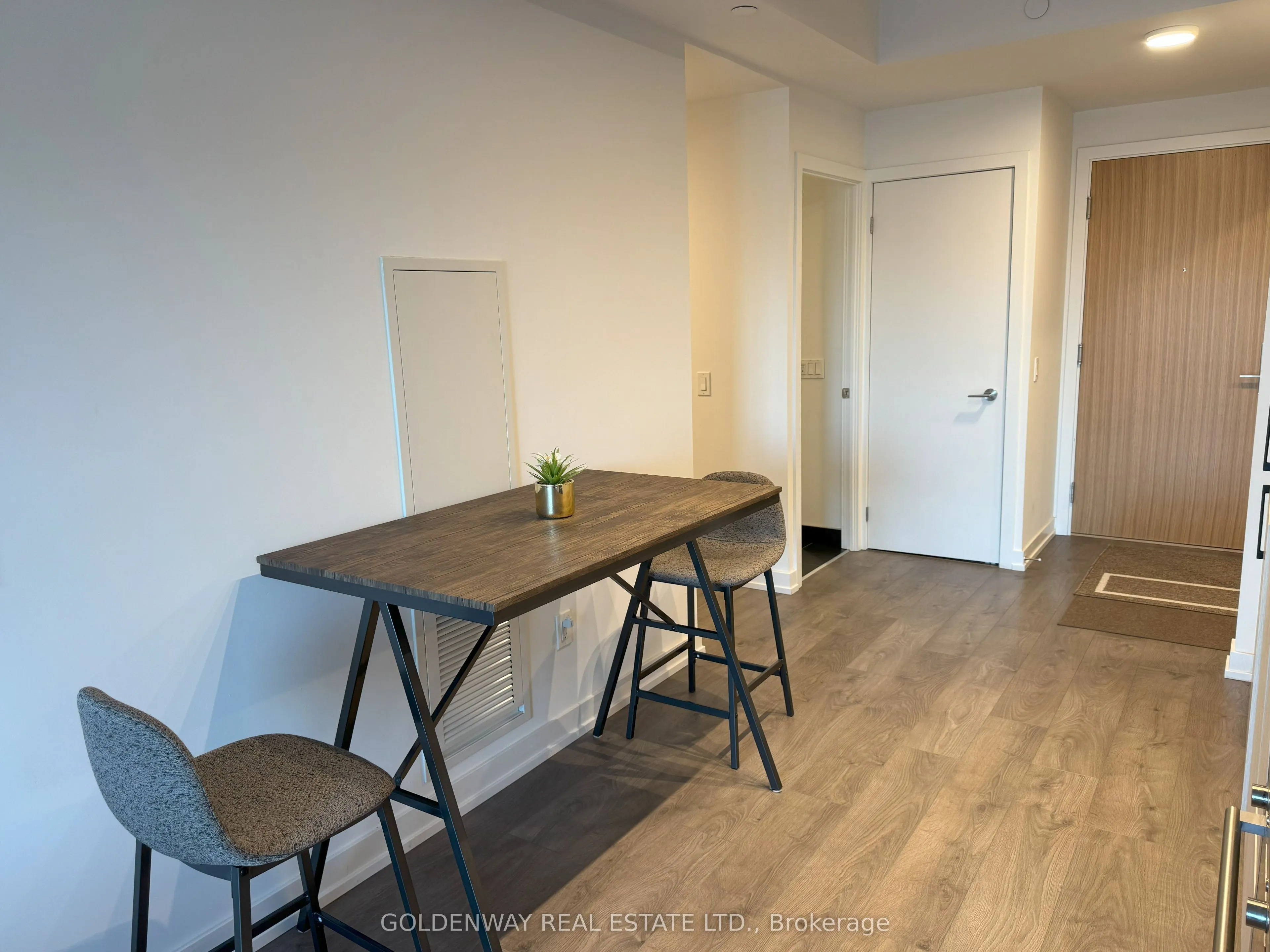 150 Logan Avenue, #541