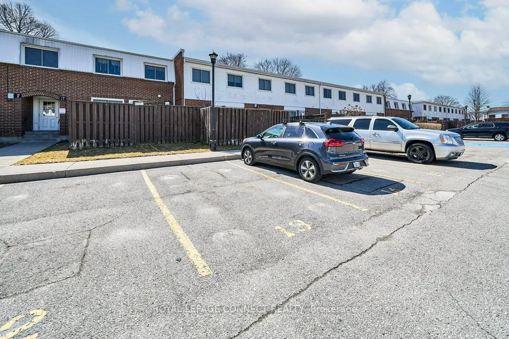 1010 Glen Street, #13