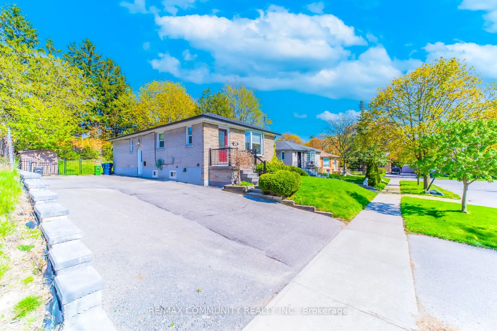 28 Benhur Crescent, #MAIN