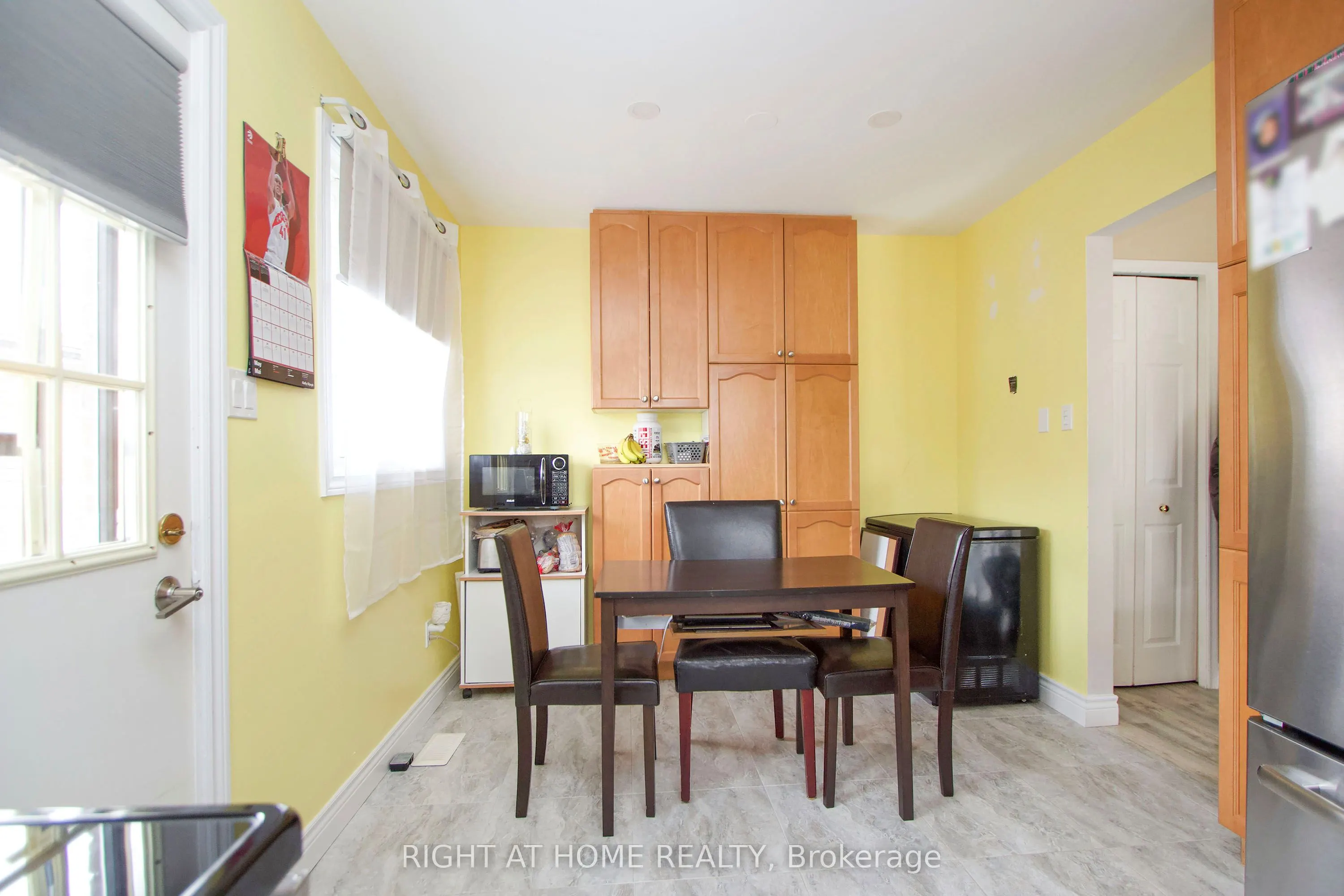 344 Kensington Crescent