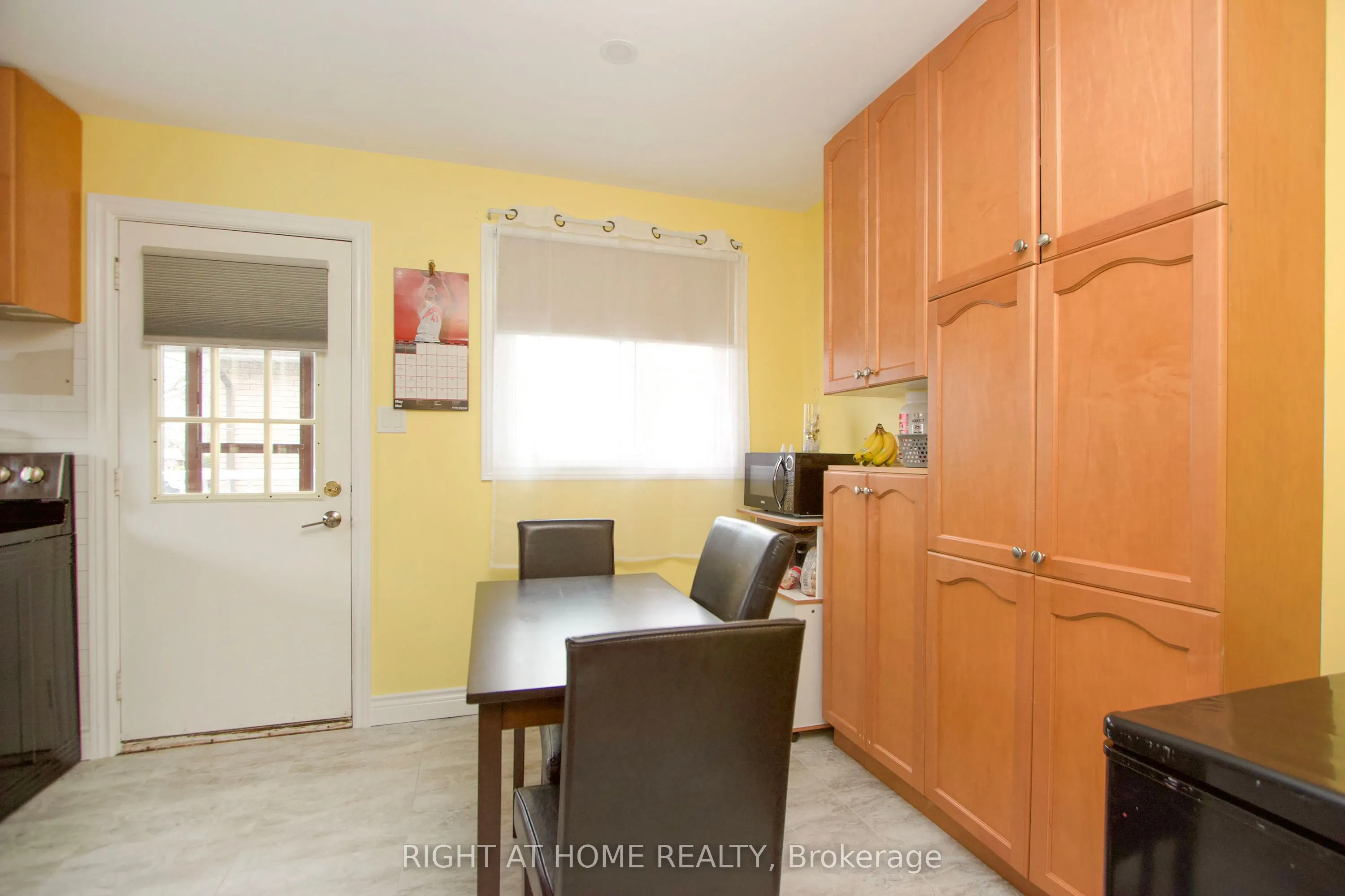 344 Kensington Crescent